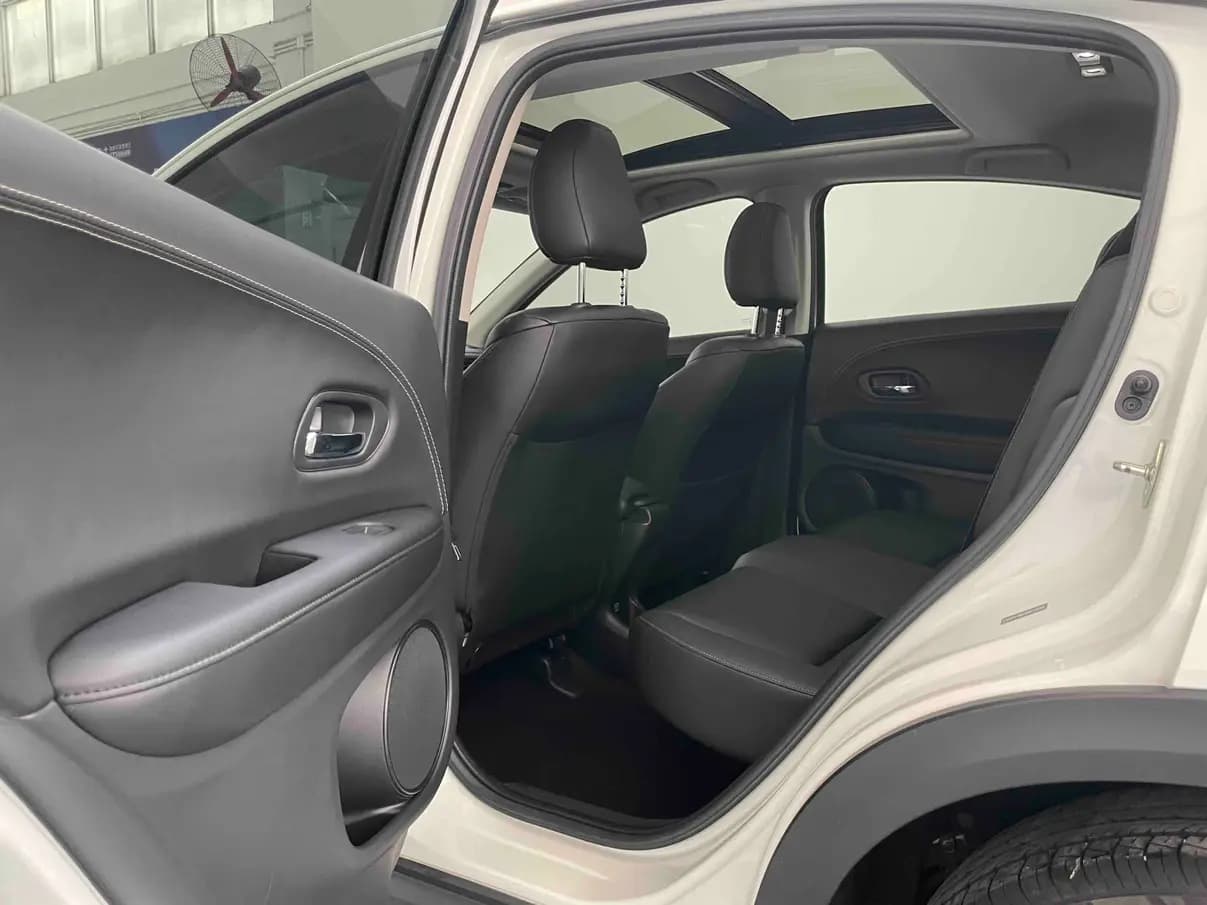 Honda Vezel 2022 г. 8698 км. — фото 18