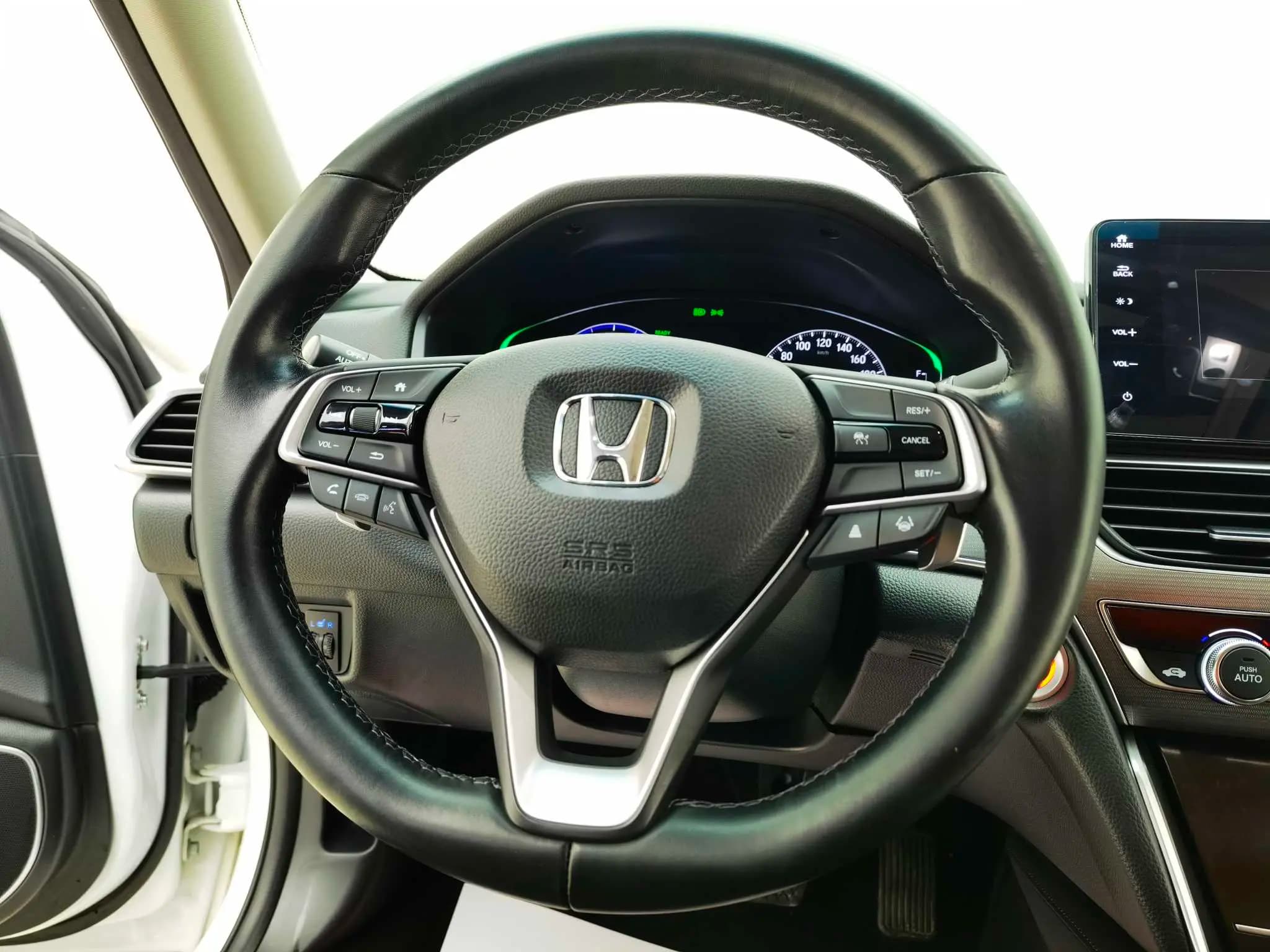 Honda Accord 2022 г. 48039 км. — фото 12