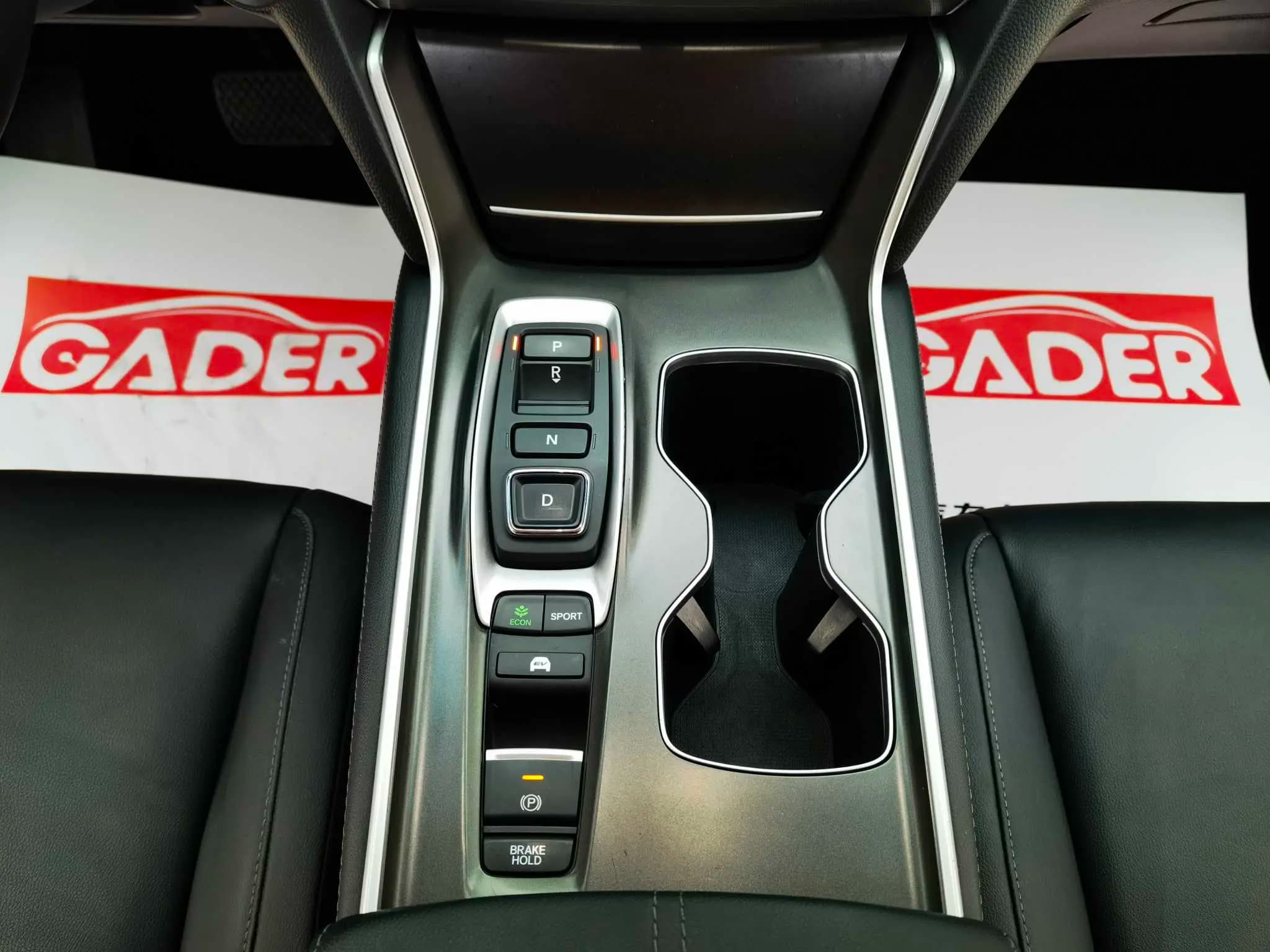 Honda Accord 2022 г. 48039 км. — фото 13