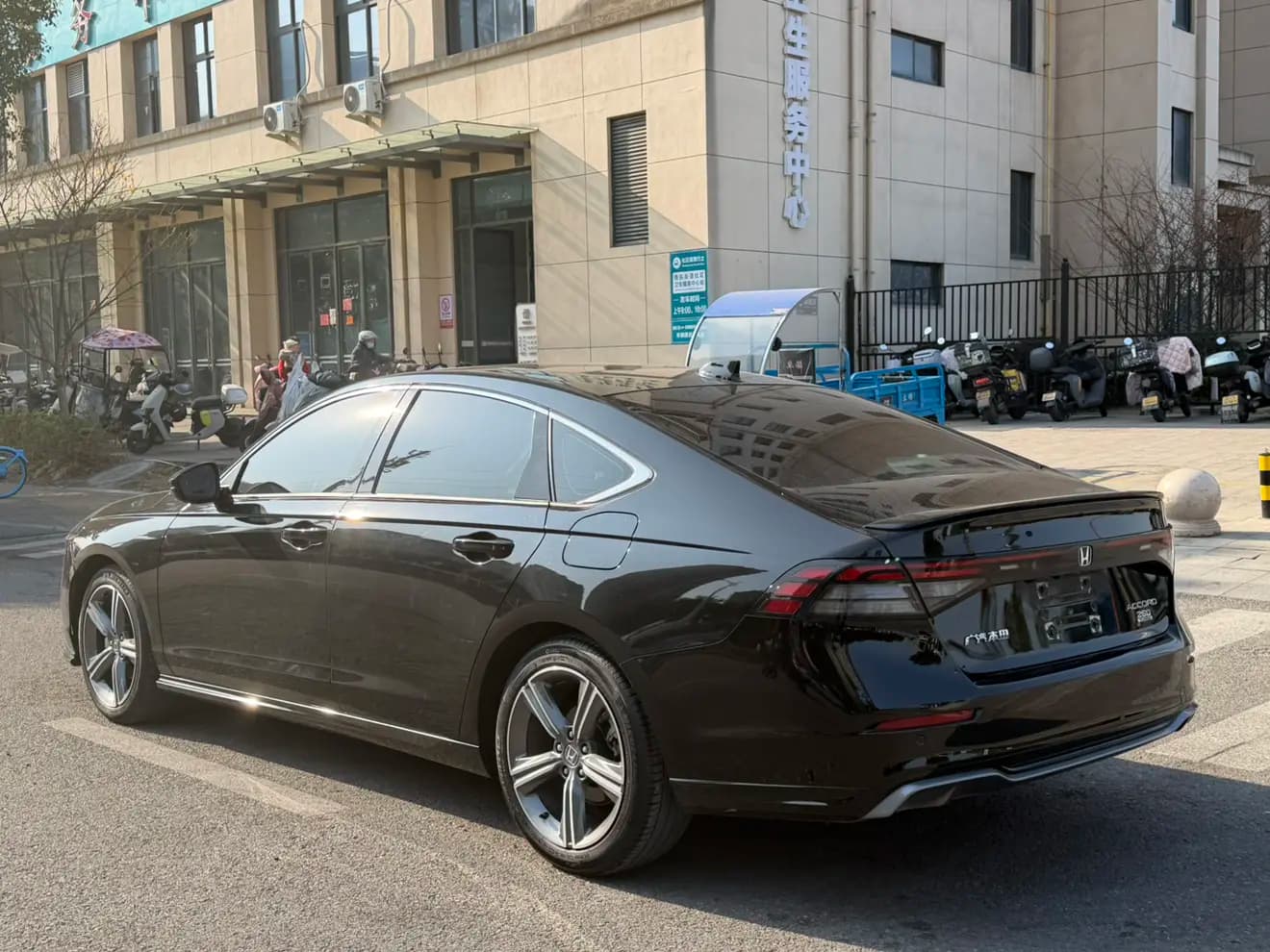 Honda Accord 2024 г. 34124 км. — фото 4