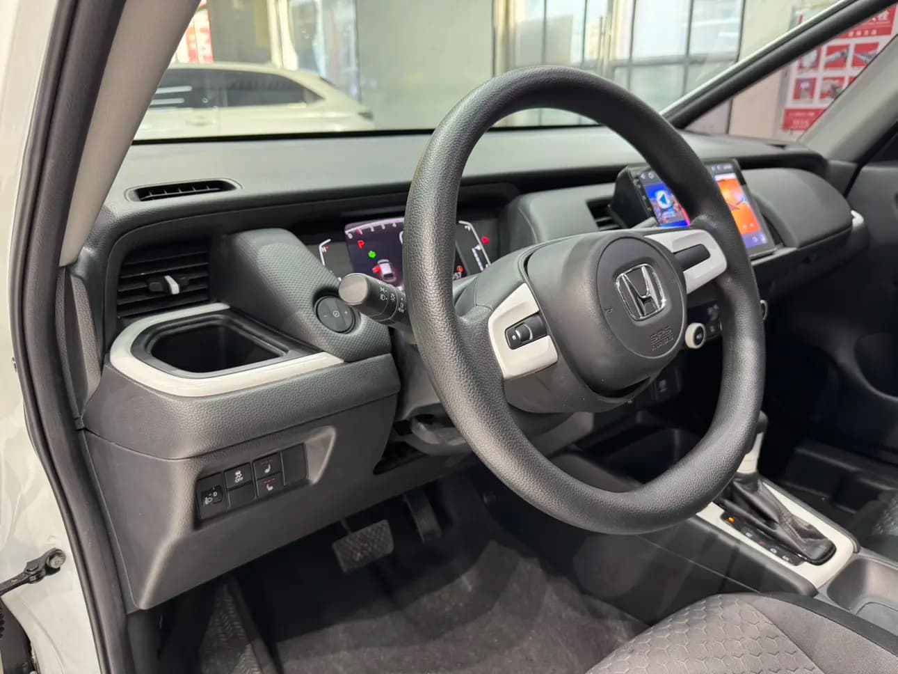 Honda Fit 2022 г. 18100 км. — фото 11