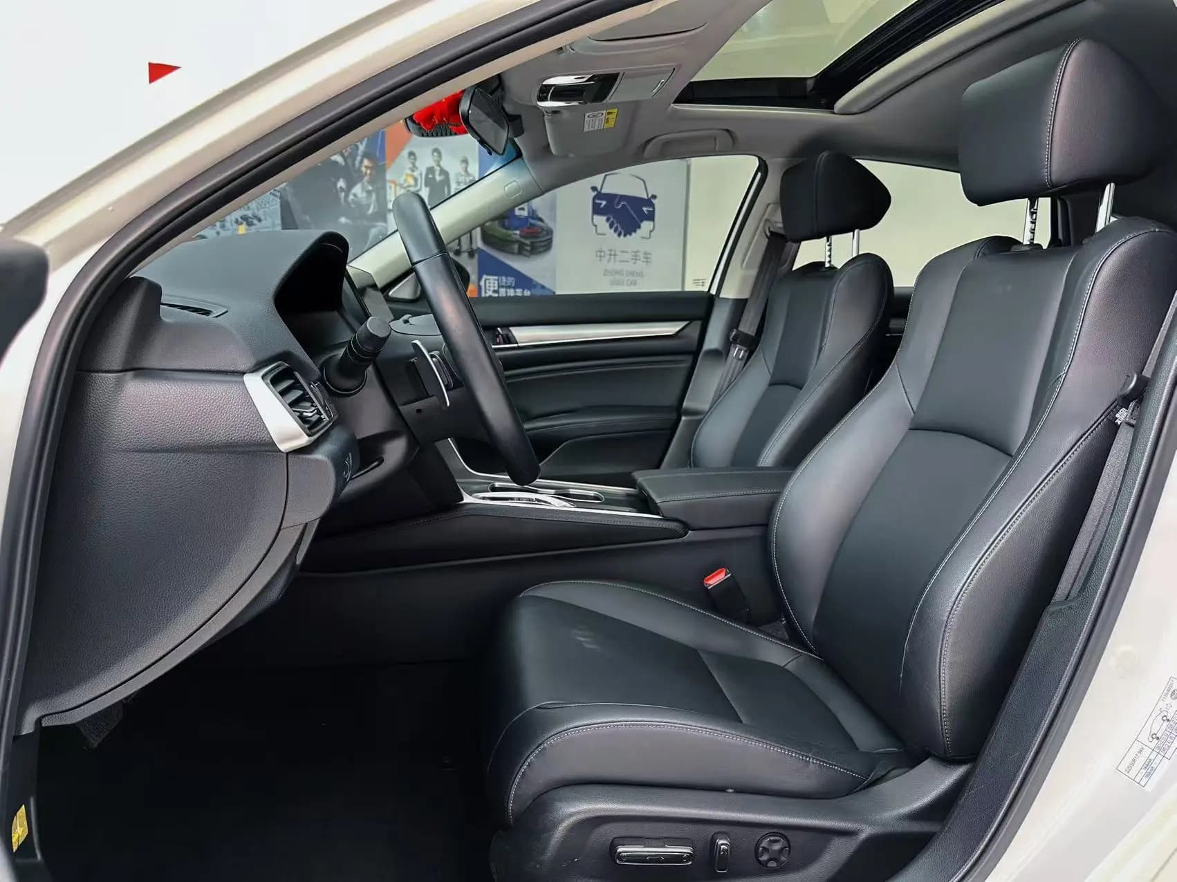 Honda Accord 2022 г. 16921 км. — фото 18