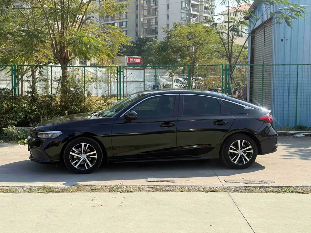 Honda Civic 2023 г. 24013 км. — фото 2