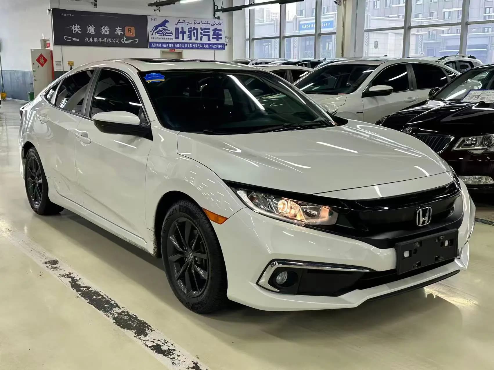 Honda Civic 2021 г. 50014 км. — фото 3