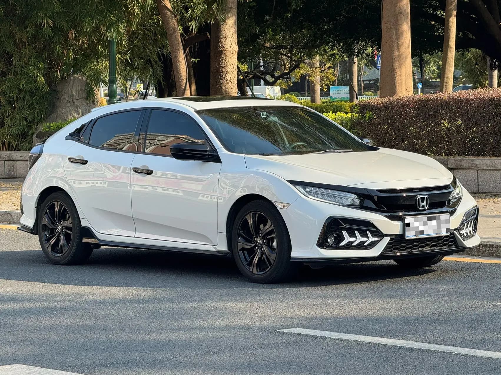Honda Civic 2022 г. 16015 км. — фото 3
