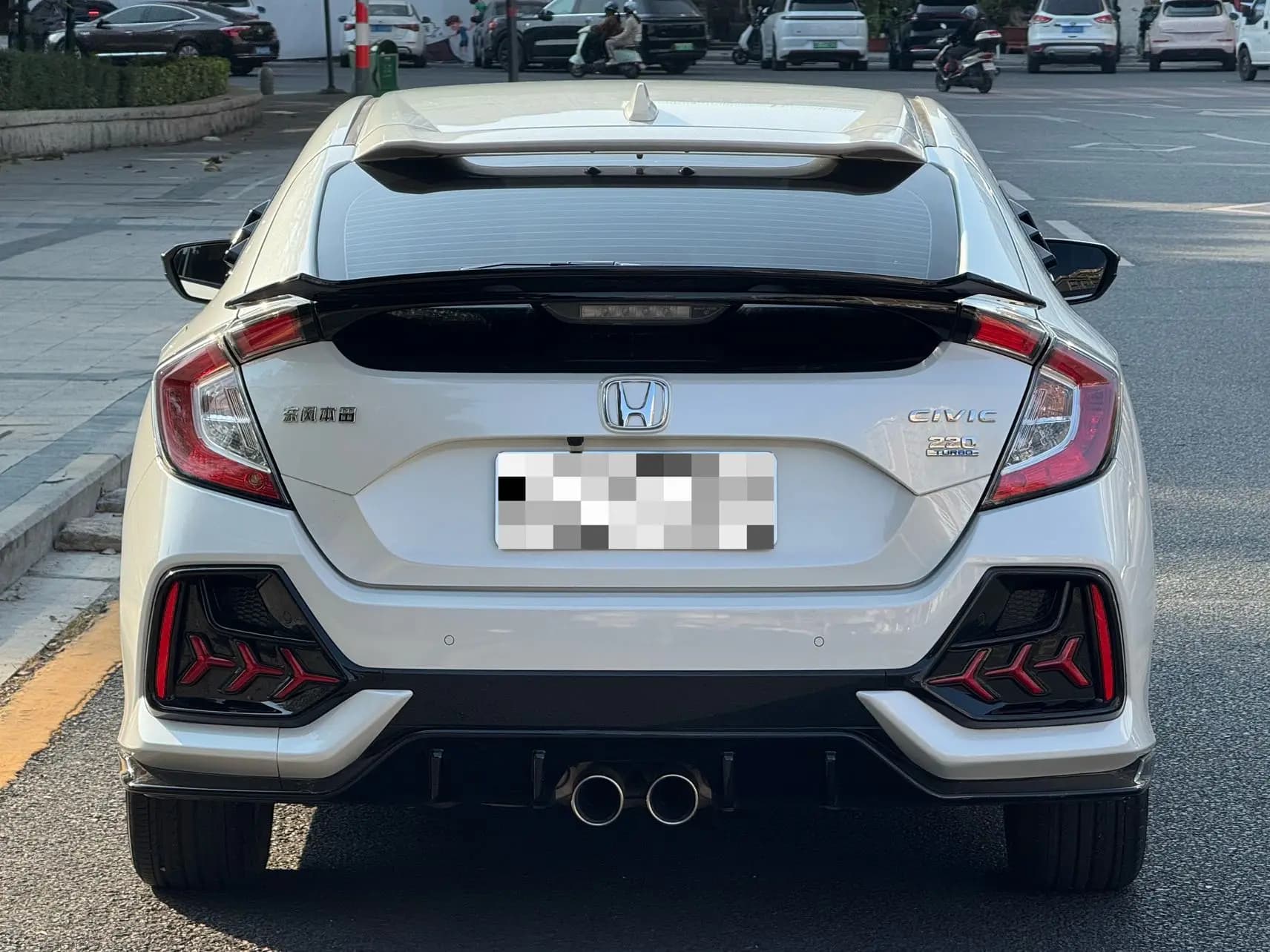 Honda Civic 2022 г. 16015 км. — фото 4