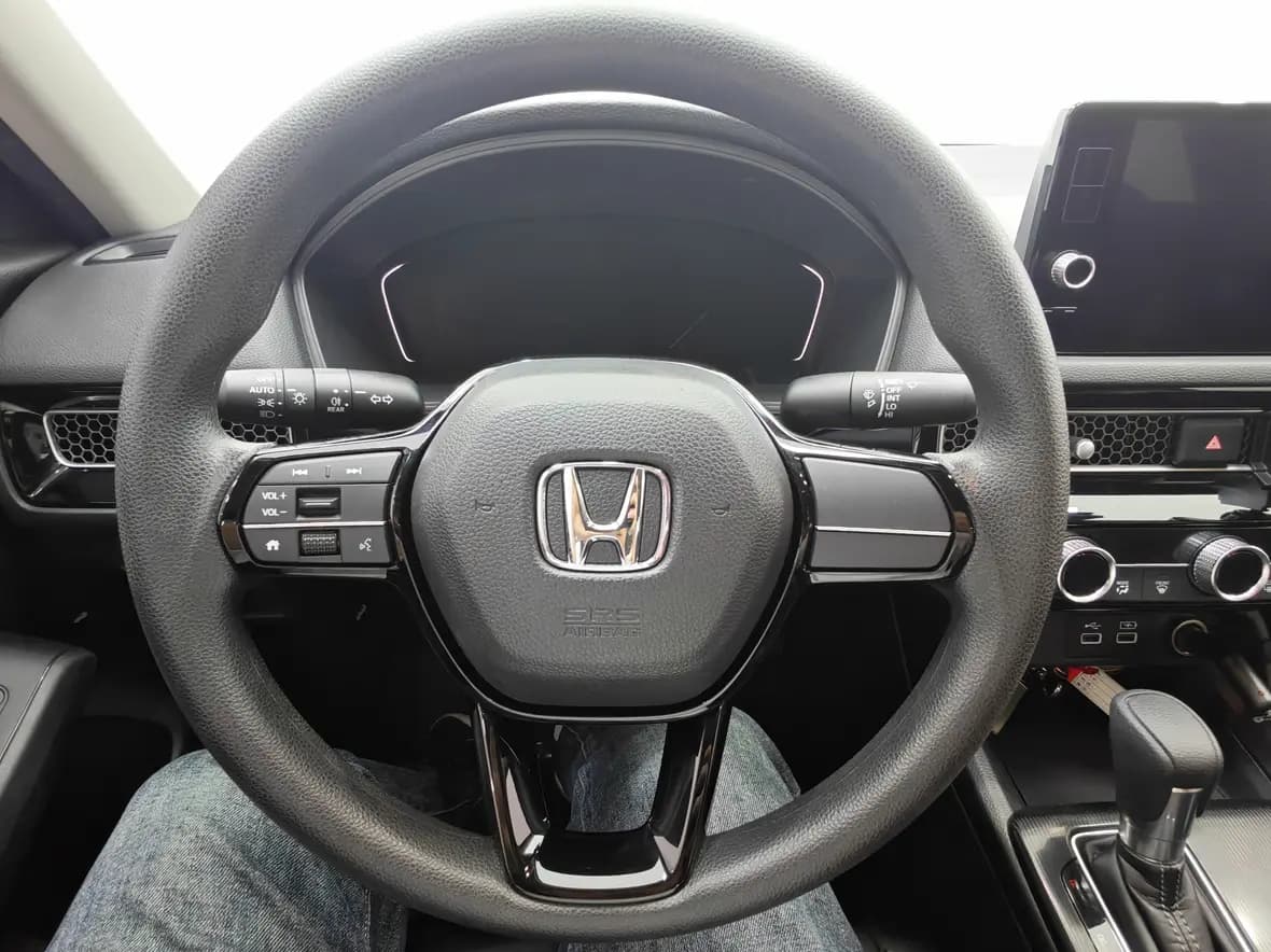 Honda Civic 2023 г. 13421 км. — фото 10