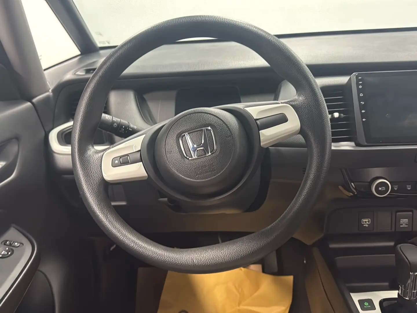 Honda Fit 2023 г. 13801 км. — фото 16