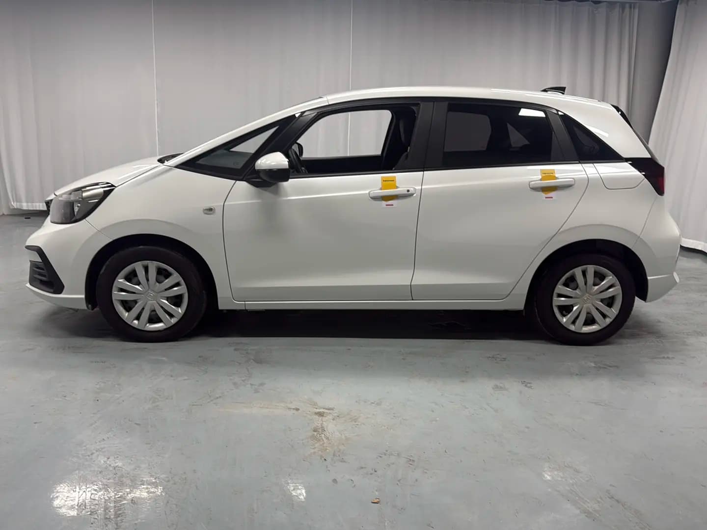Honda Fit 2023 г. 13801 км. — фото 4