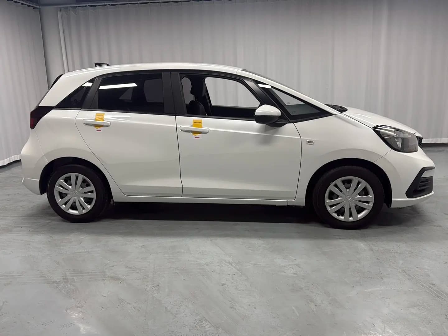 Honda Fit 2023 г. 13801 км. — фото 8