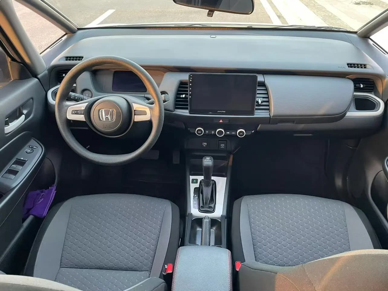Honda Fit 2022 г. 15104 км. — фото 7