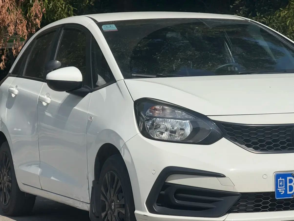 Honda Fit 2022 г. 34205 км. — фото 7