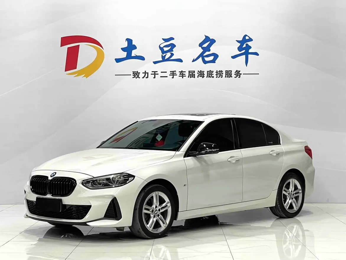 BMW 1 Series 2022 г. 42586 км.