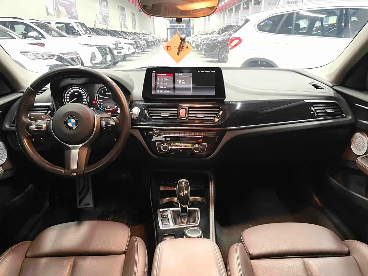 BMW 1 Series 2022 г. 42586 км. — фото 3
