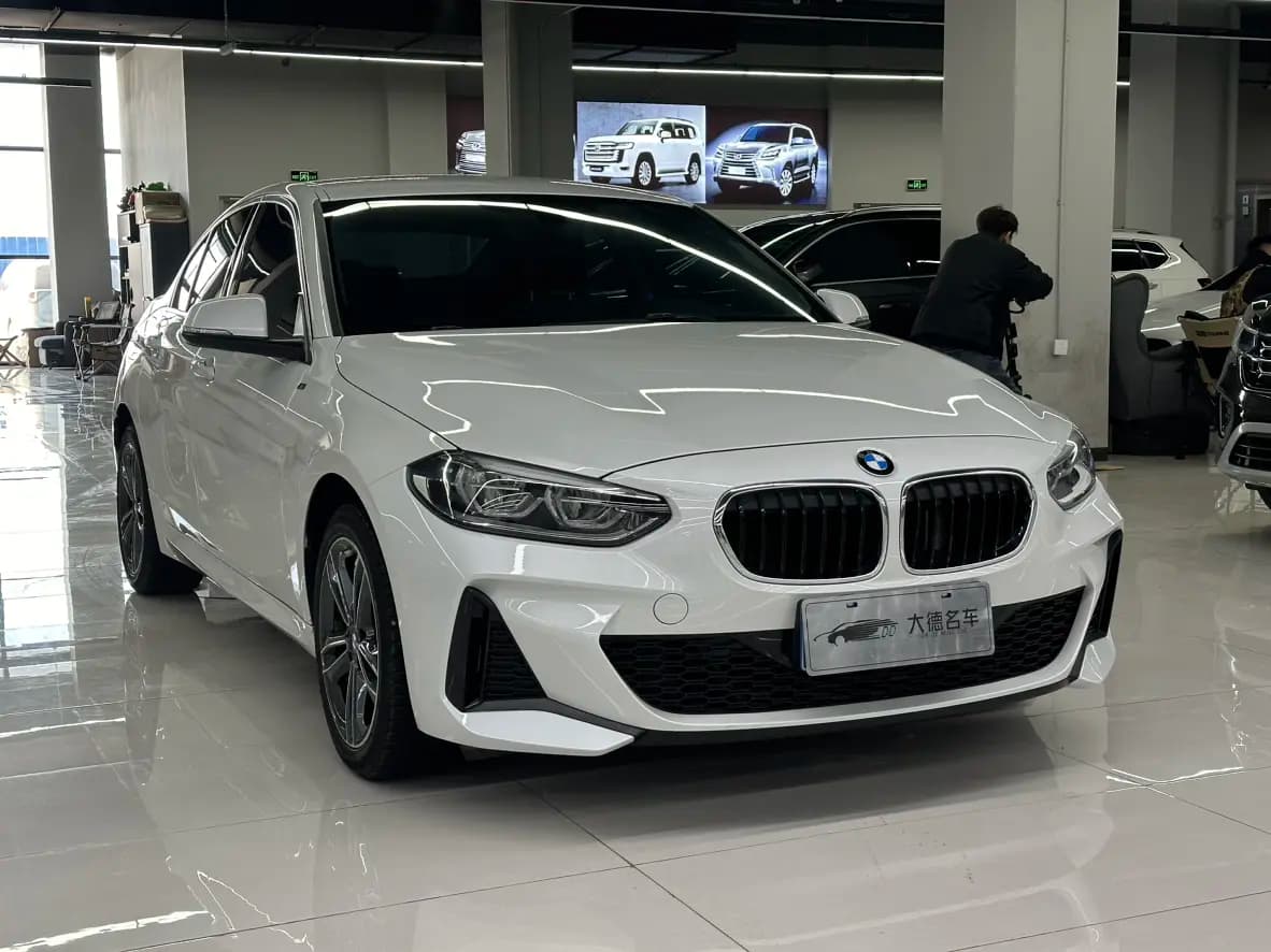 BMW 1 Series 2022 г. 34137 км. — фото 3