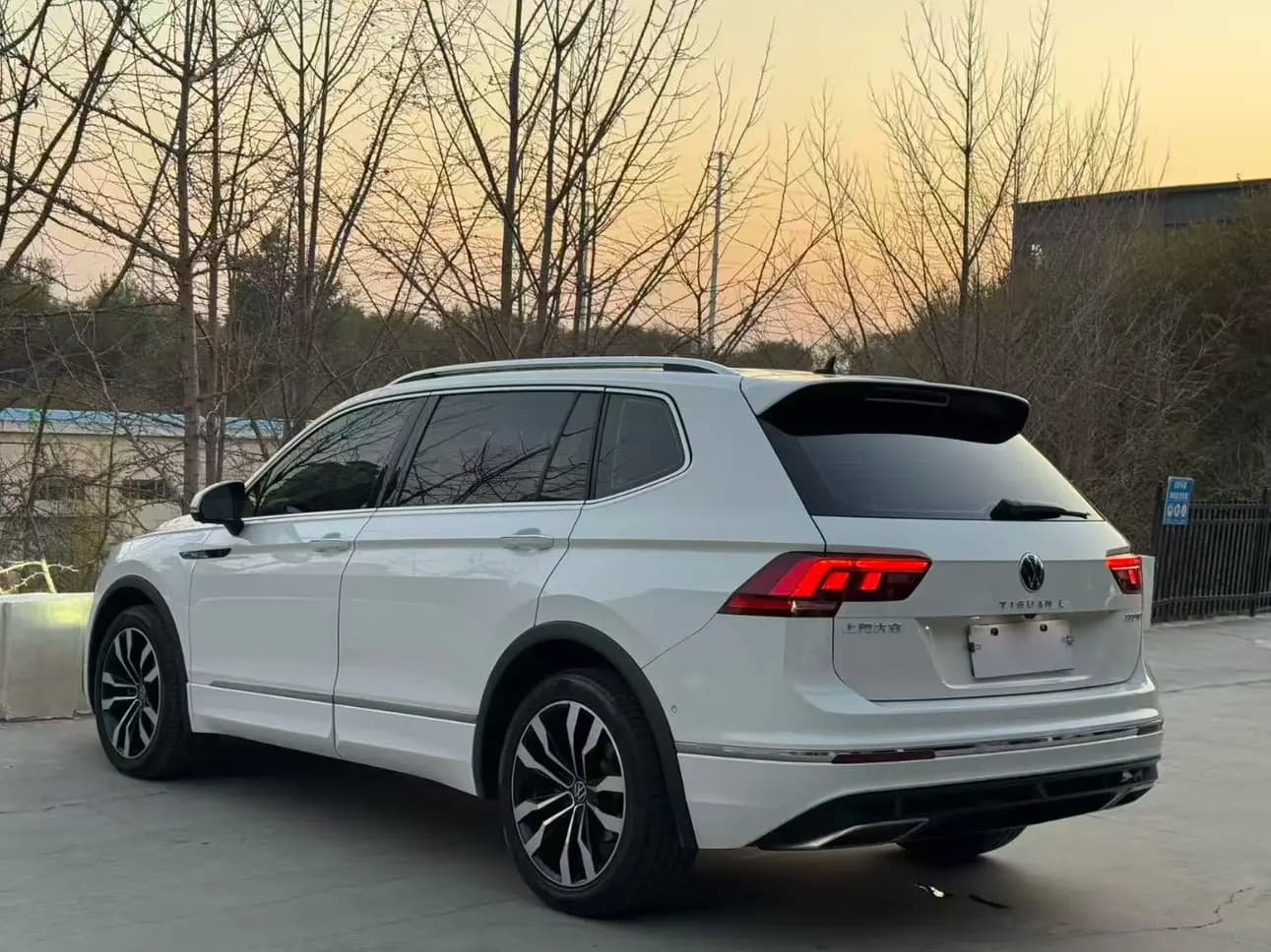 Volkswagen Tiguan L 2021 г. 70067 км. — фото 4