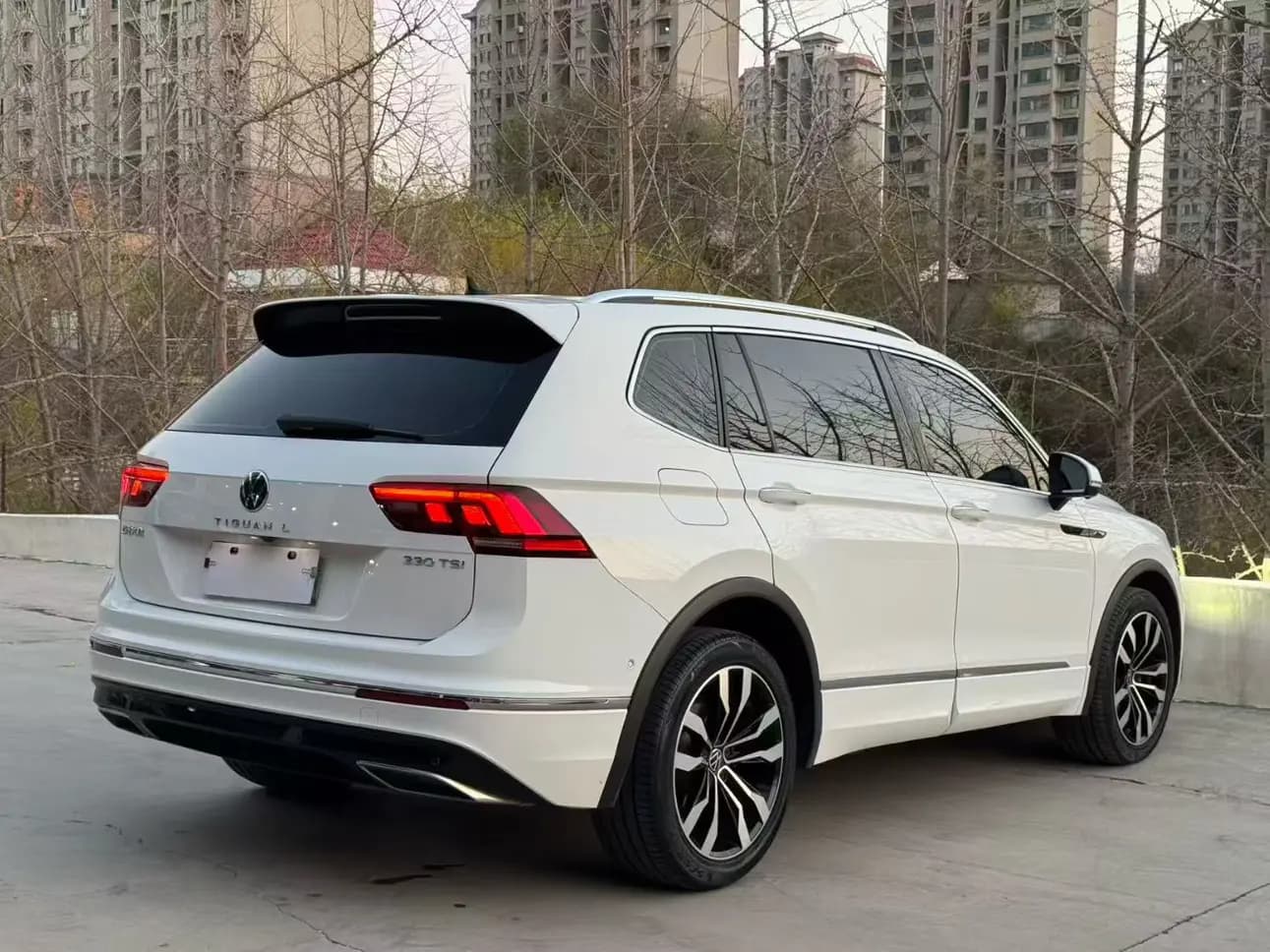 Volkswagen Tiguan L 2021 г. 70067 км. — фото 6
