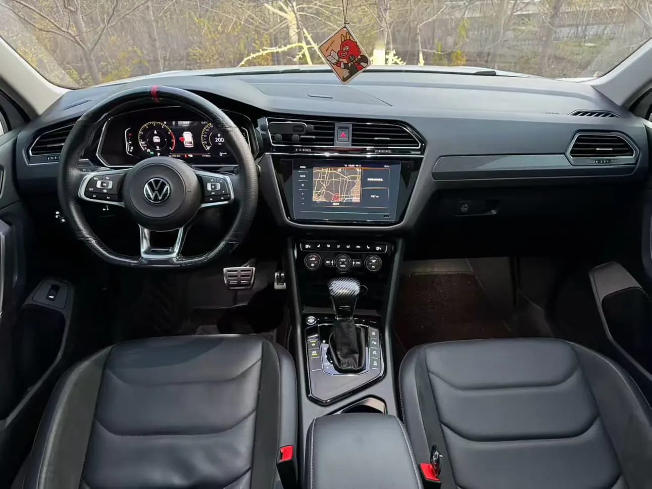 Volkswagen Tiguan L 2021 г. 70067 км. — фото 8