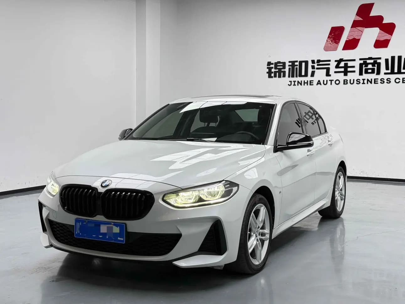 BMW 1 Series 2022 г. 23089 км.