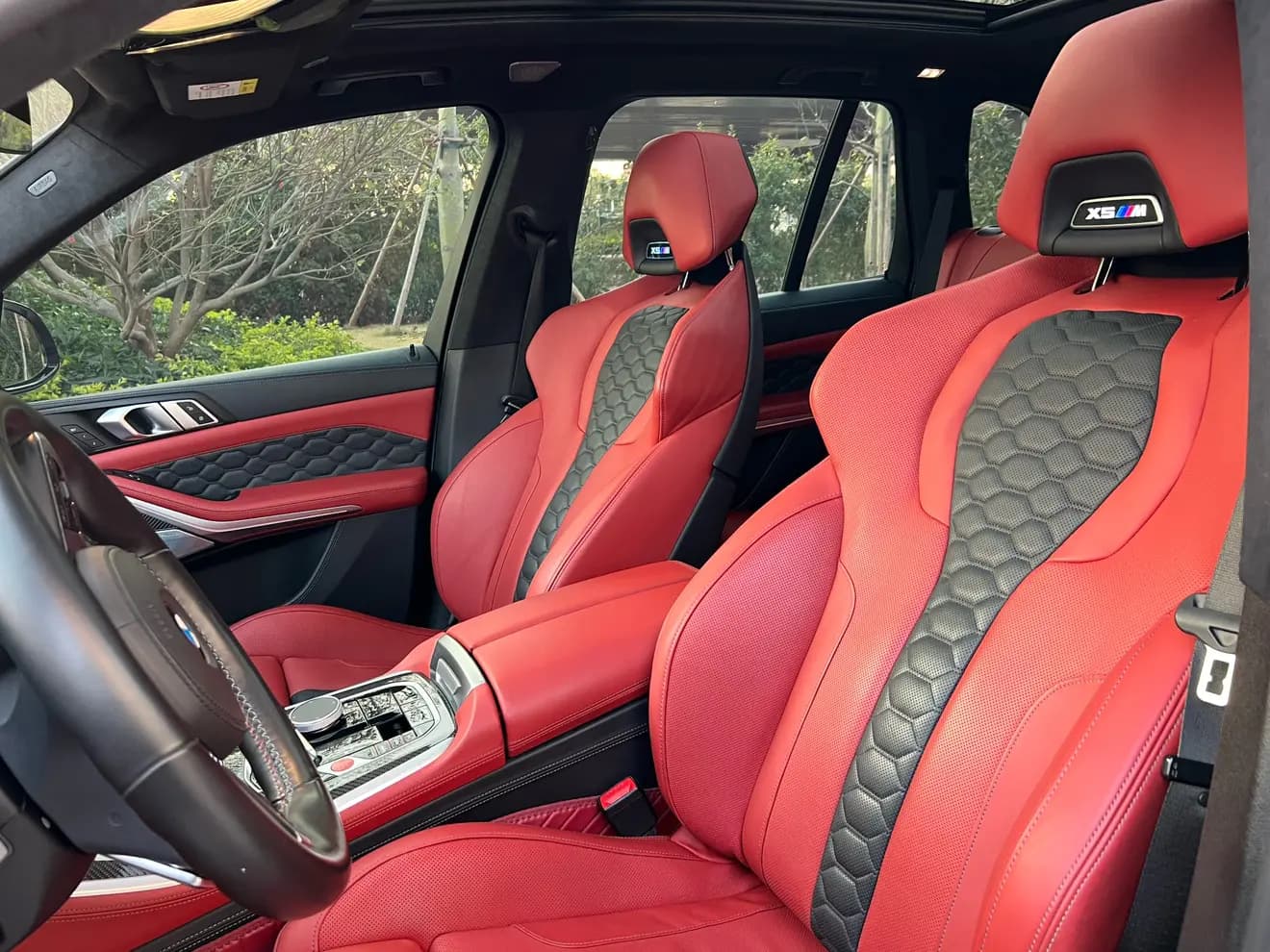 BMW X5M 2021 г. 86733 км. — фото 16