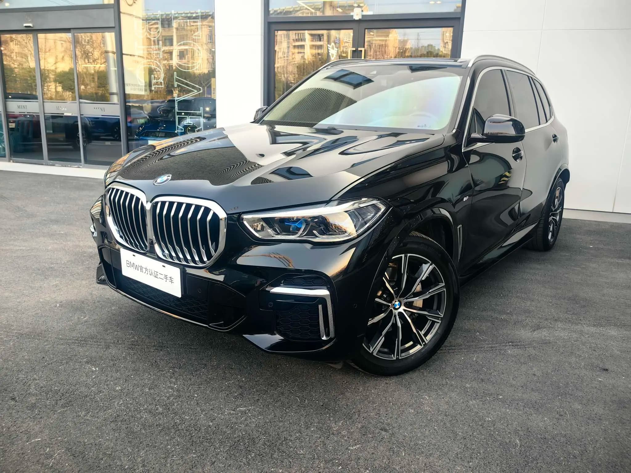 BMW X5 2023 г. 52436 км.