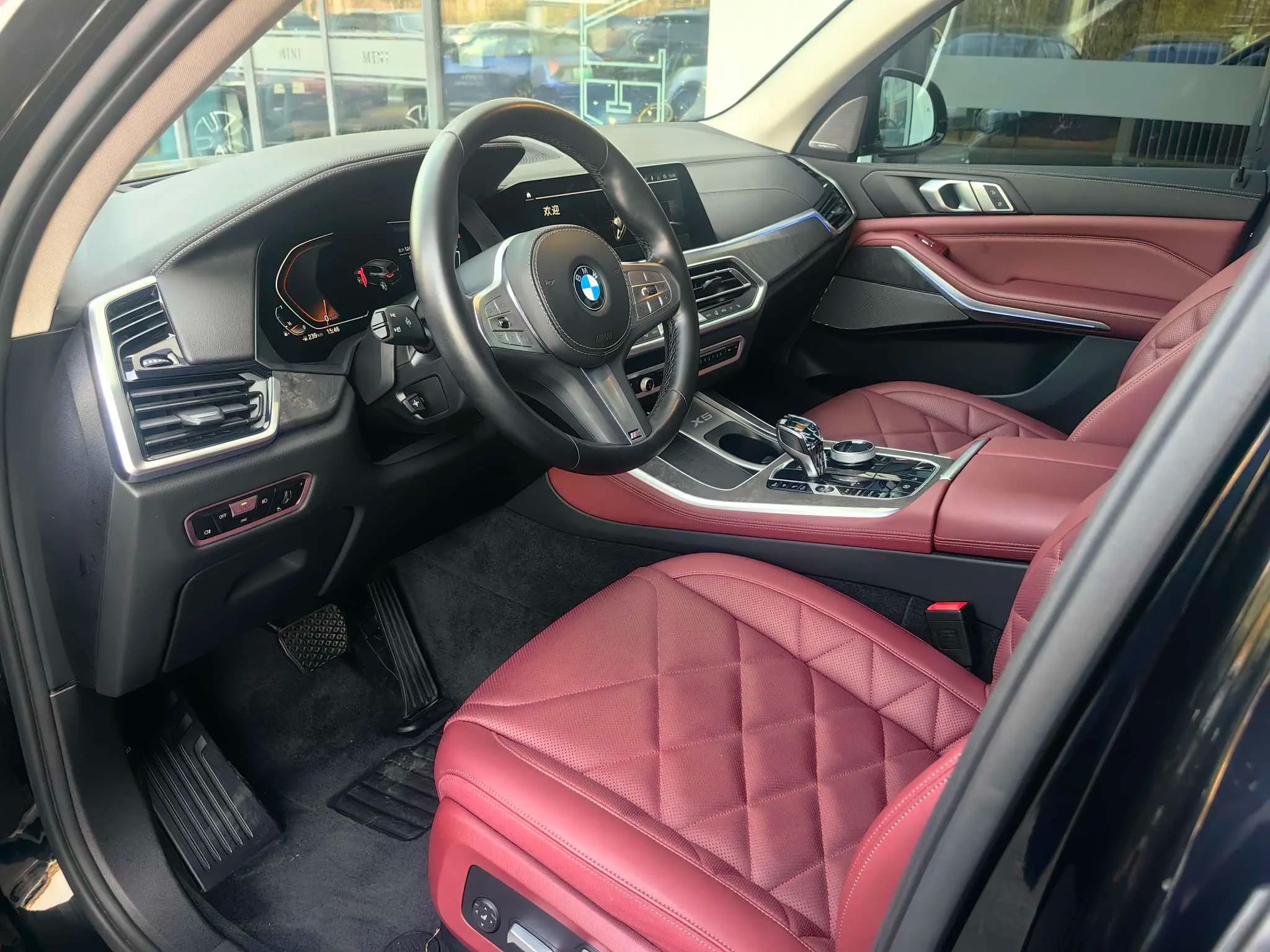 BMW X5 2023 г. 52436 км. — фото 11
