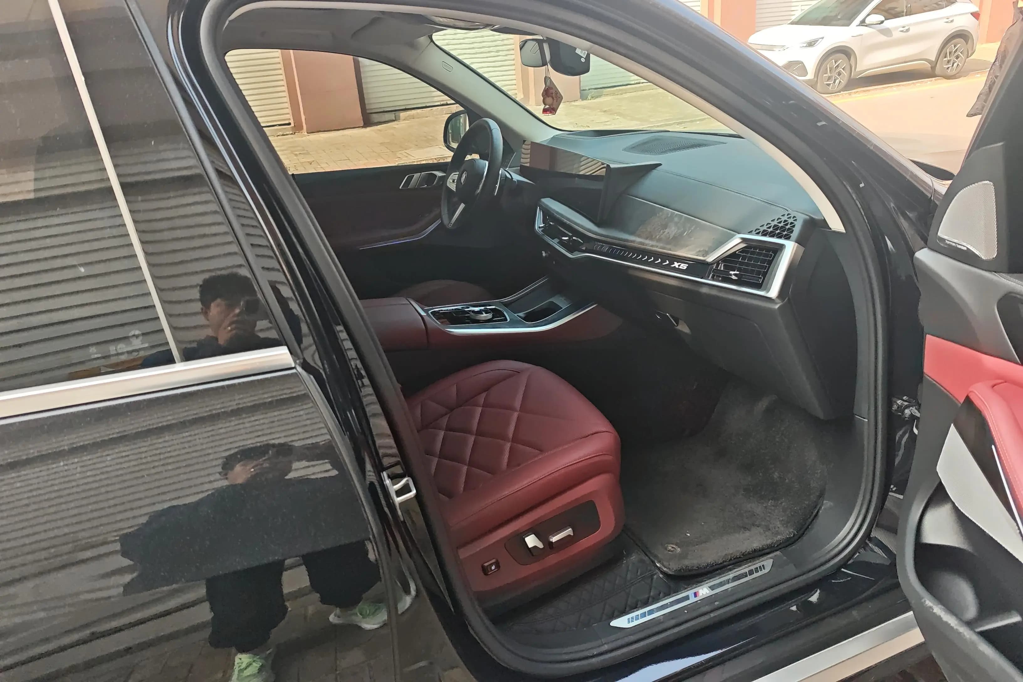 BMW X5 2025 г. 5135 км. — фото 16