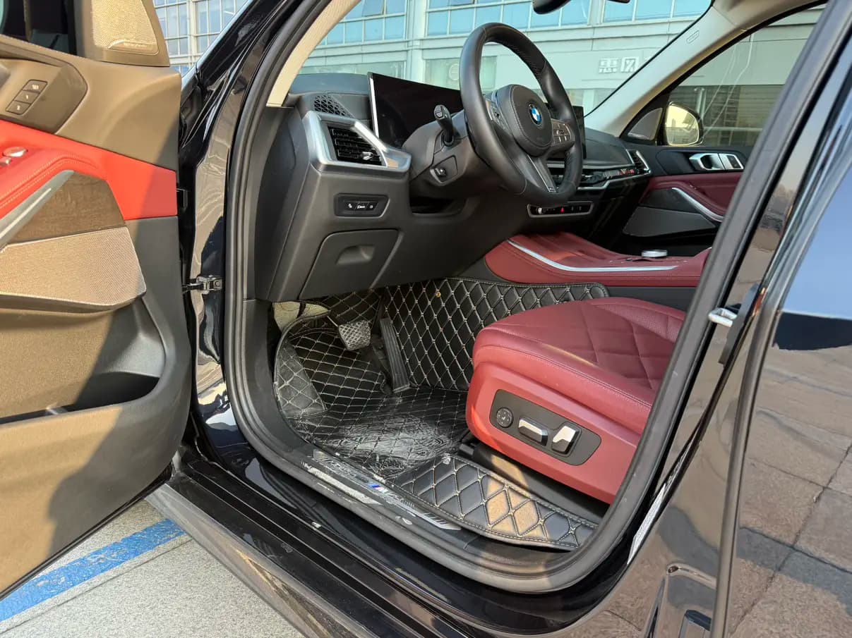 BMW X5 2025 г. 28106 км. — фото 4