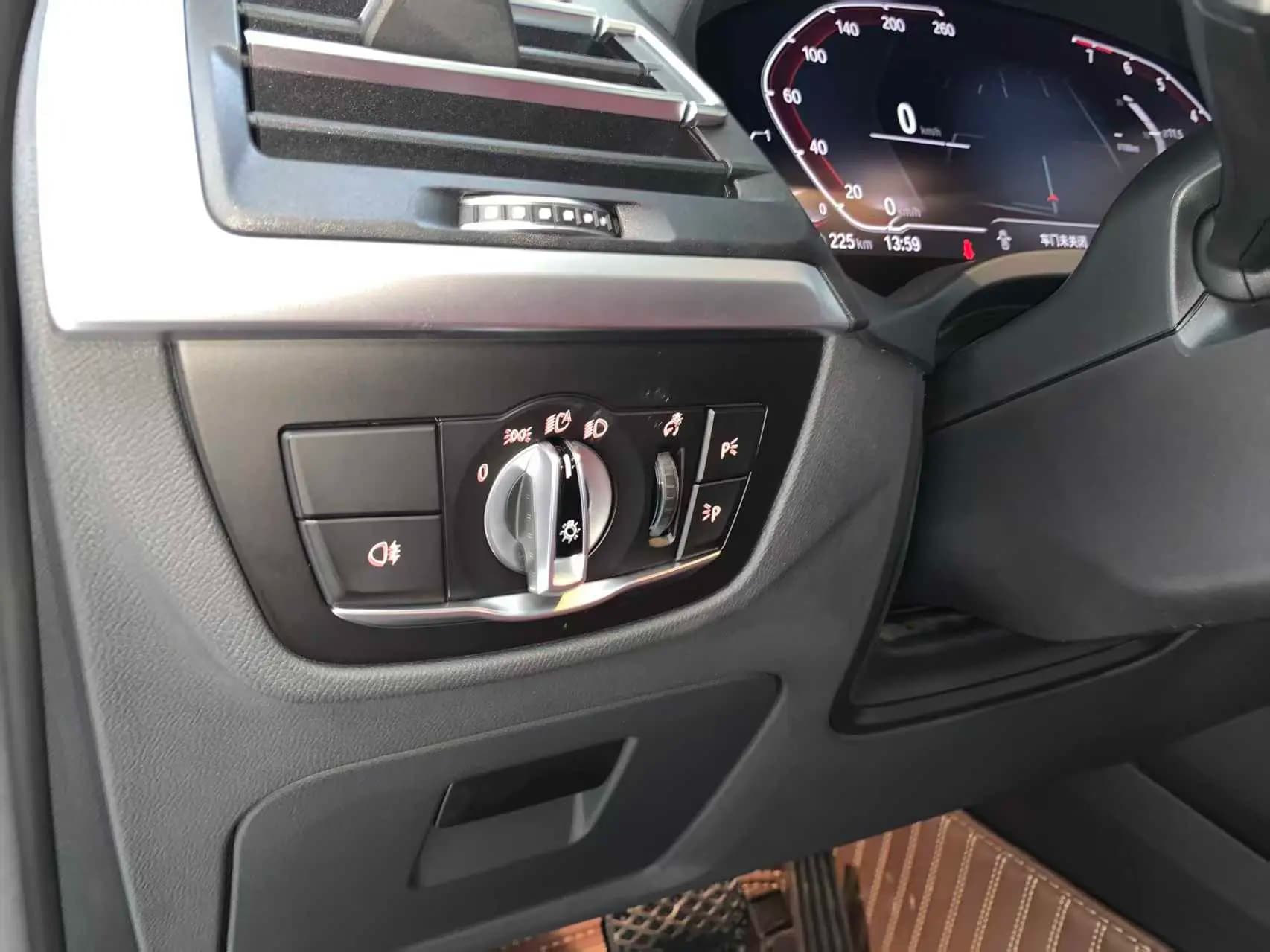 BMW X3 30i 2.0 xDrive Steptronic (245 л.с.) 2022 г. 47001 км — фото 12