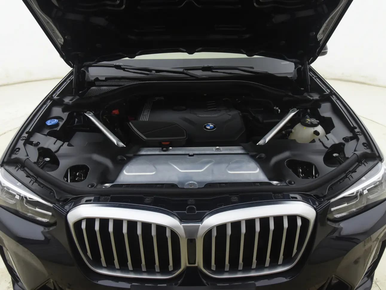 BMW X3 30Li 2.0 xDrive Steptronic (258 л.с.) 2024 г. 20001 км — фото 6