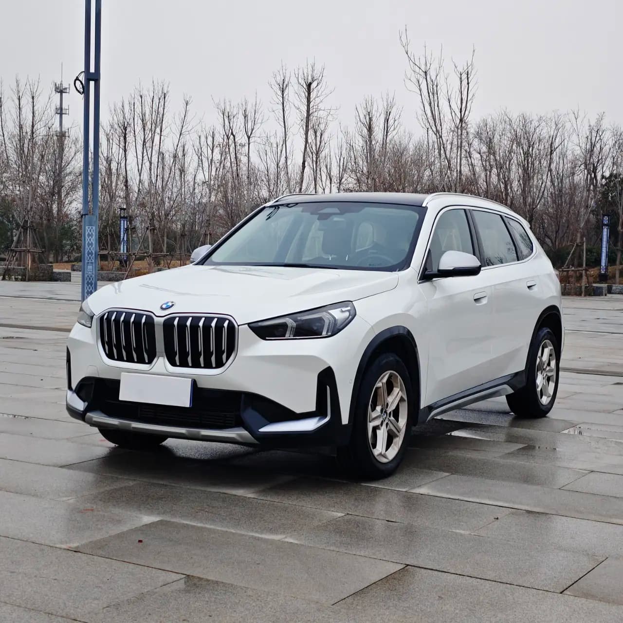 BMW X1 2023 г. 40017 км.