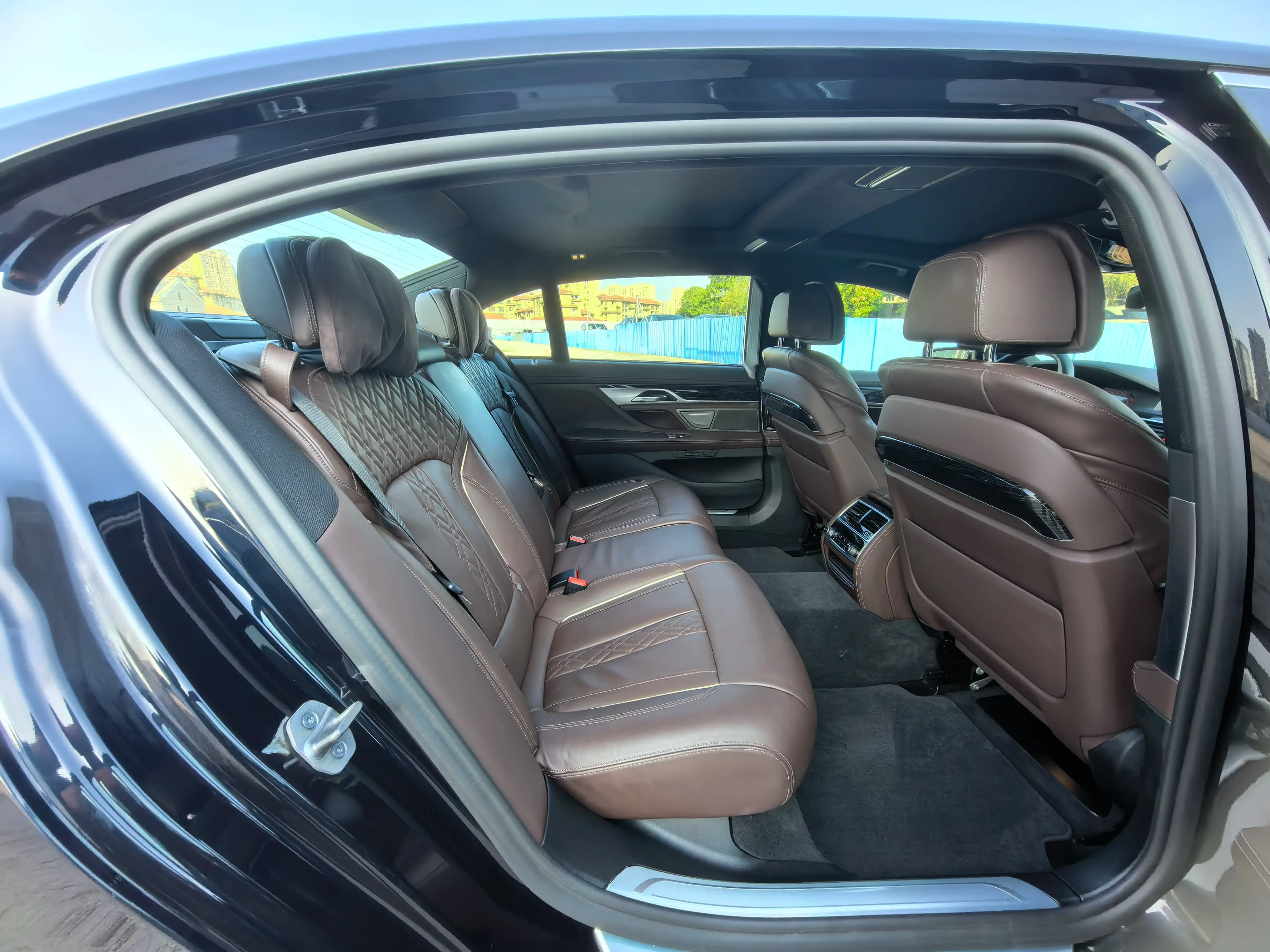 BMW 7 Series 2022 г. 25018 км. — фото 11