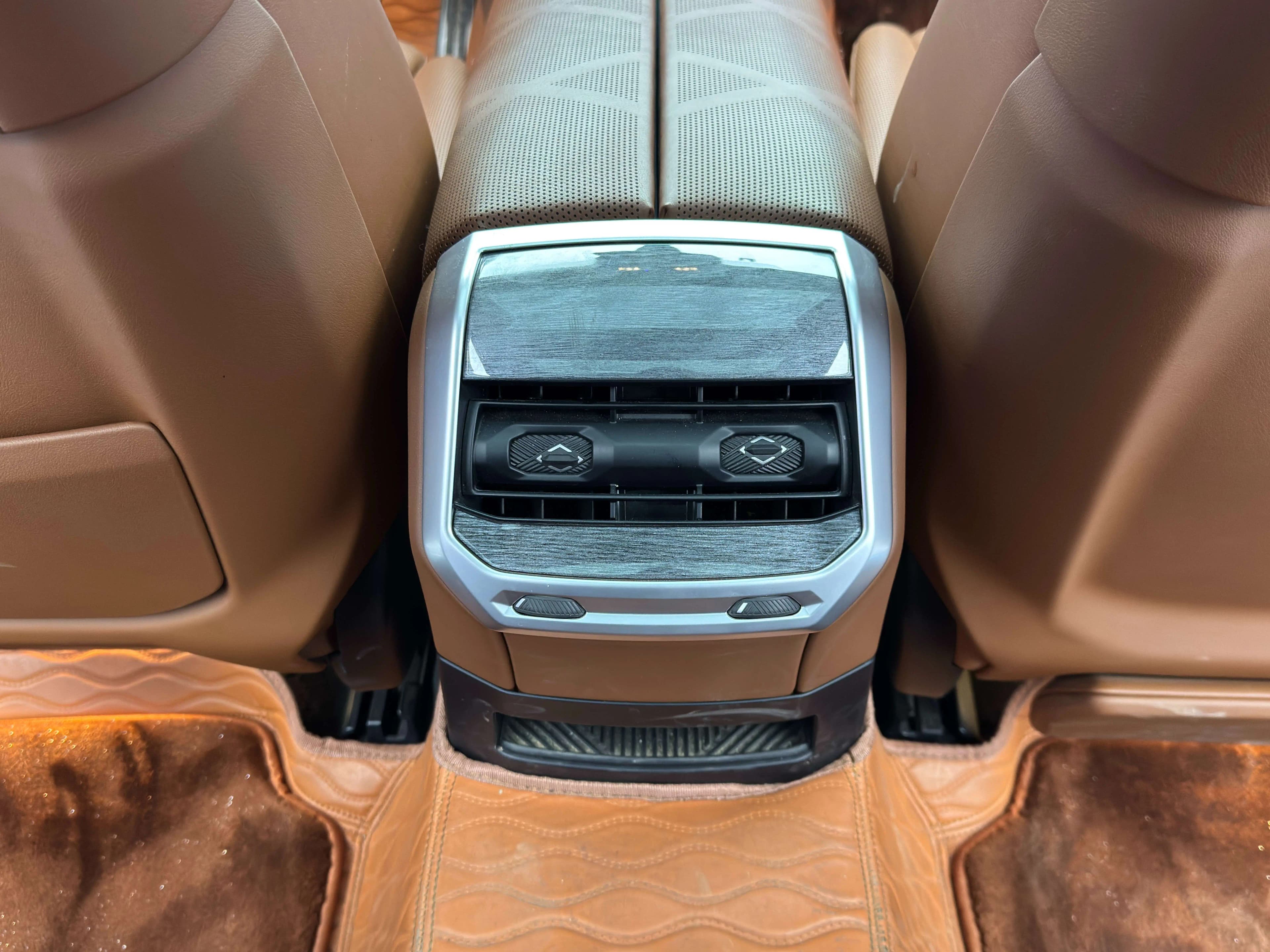 BMW 7 Series 2023 г. 16080 км. — фото 13