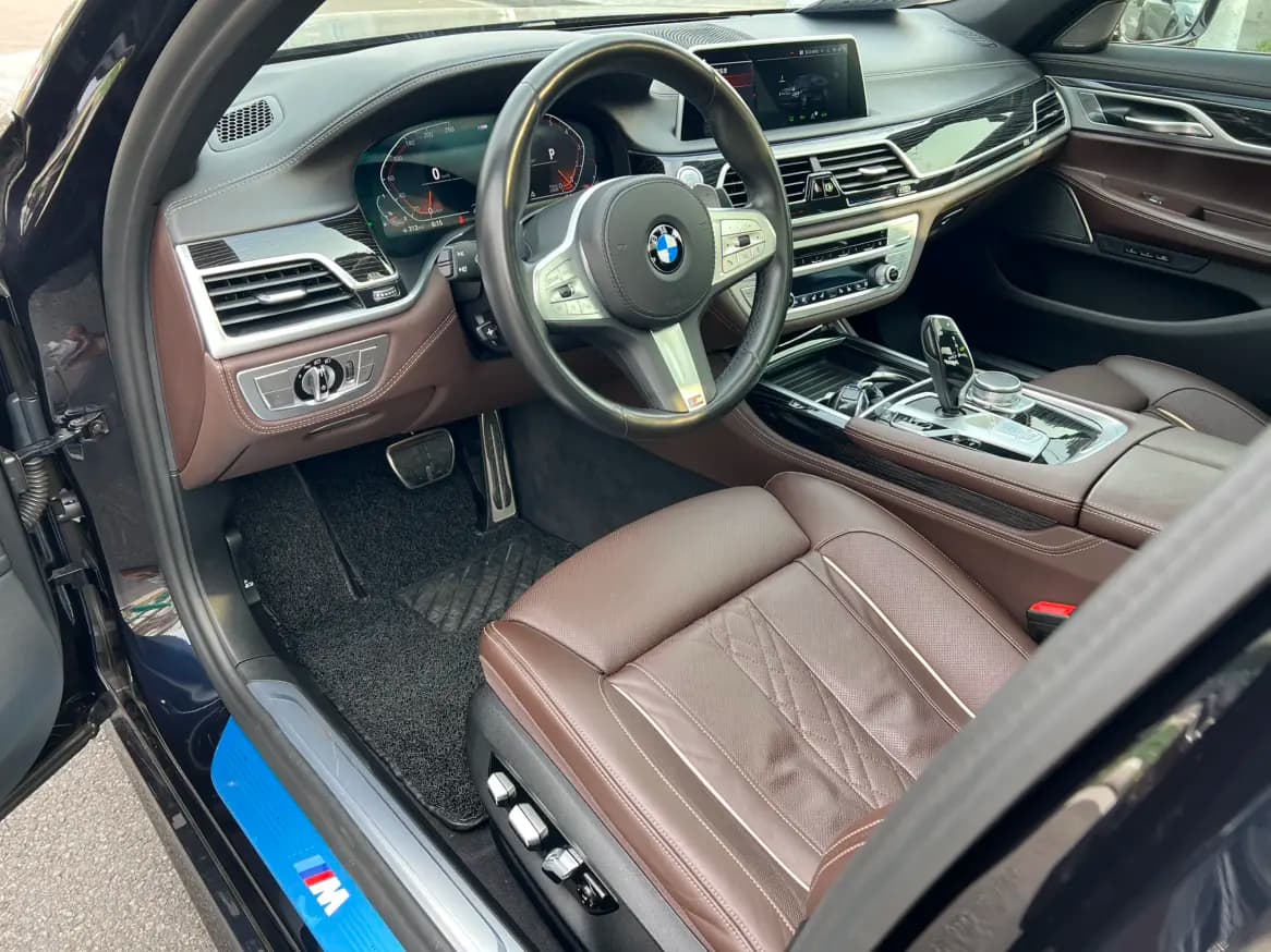 BMW 7 Series 2021 г. 46000 км. — фото 15