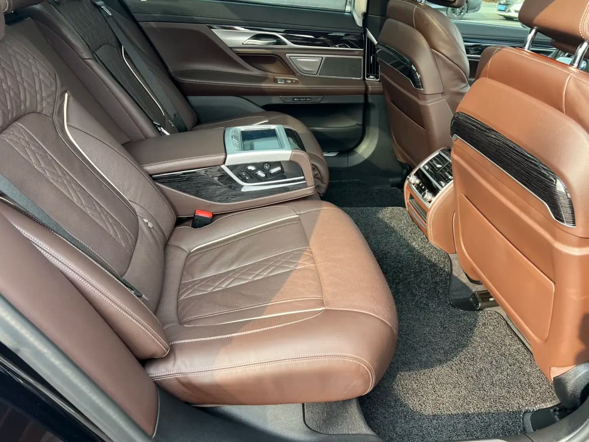 BMW 7 Series 2021 г. 46000 км. — фото 20