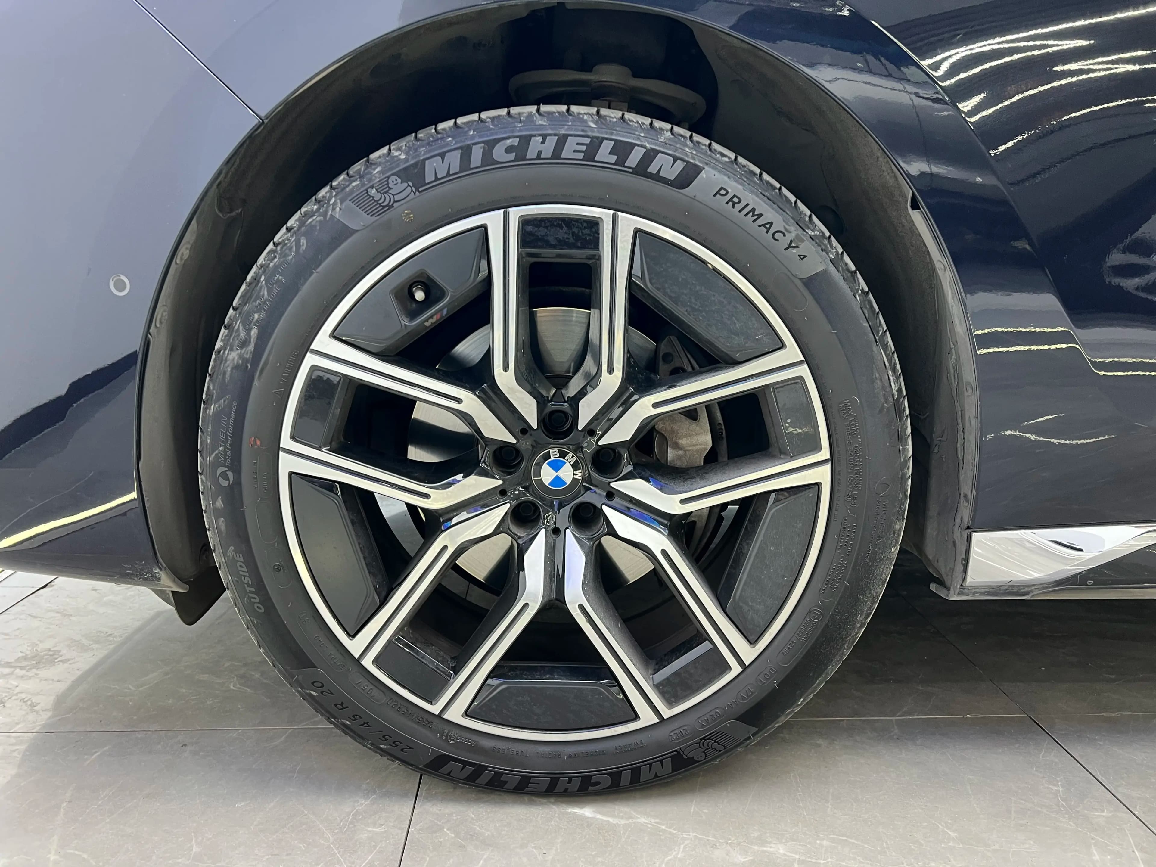 BMW 7 Series 2023 г. 23119 км. — фото 20