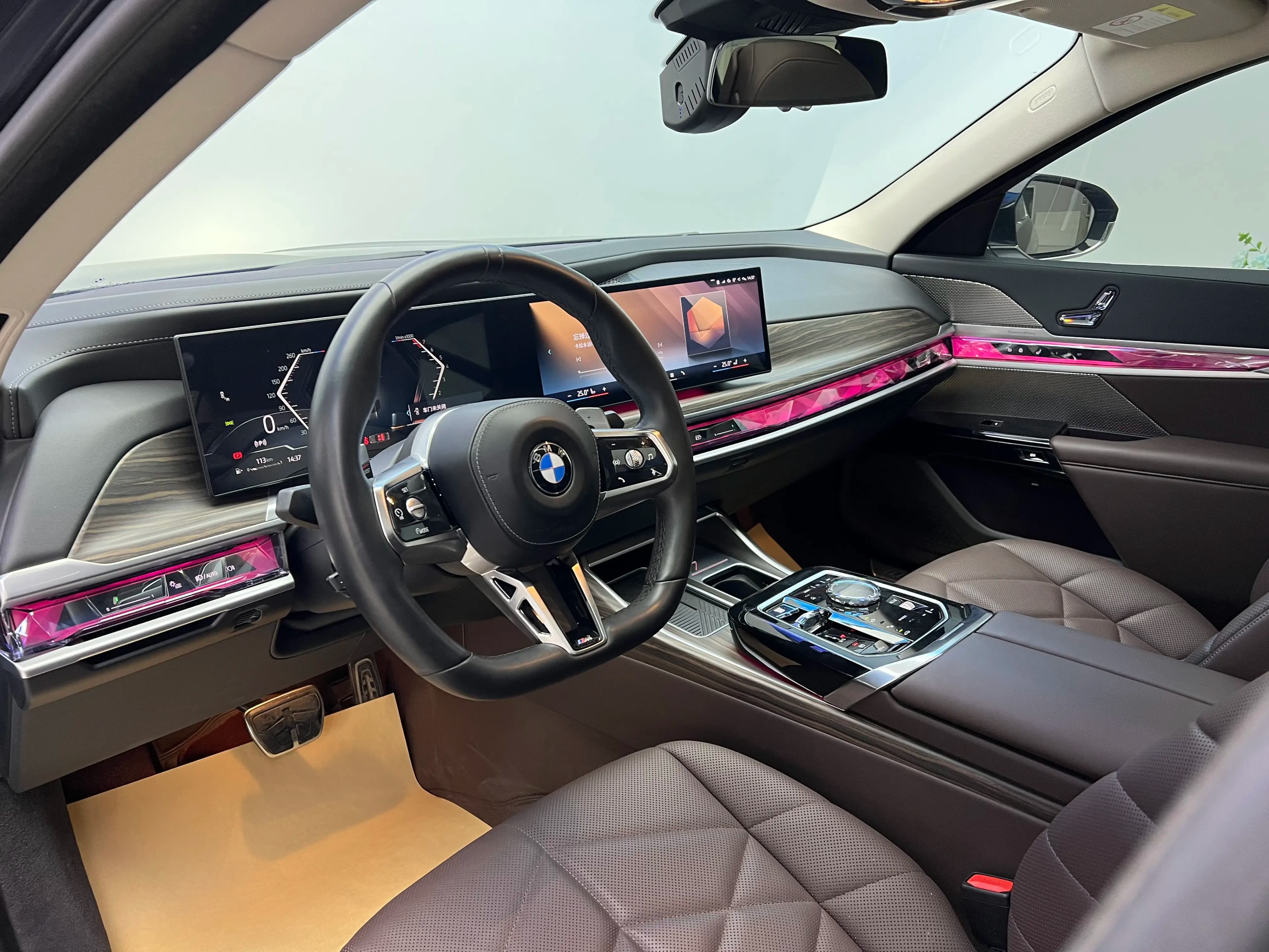 BMW 7 Series 2023 г. 23119 км. — фото 27