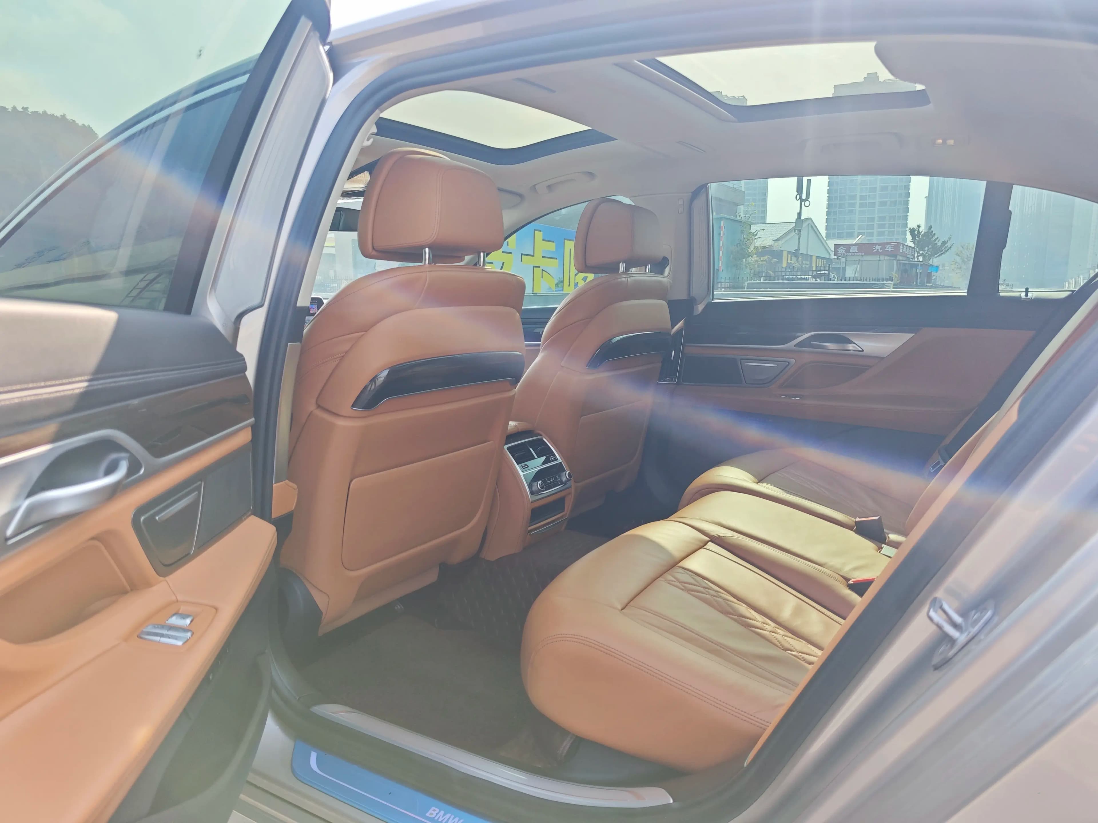 BMW 7 Series 2022 г. 62026 км. — фото 11