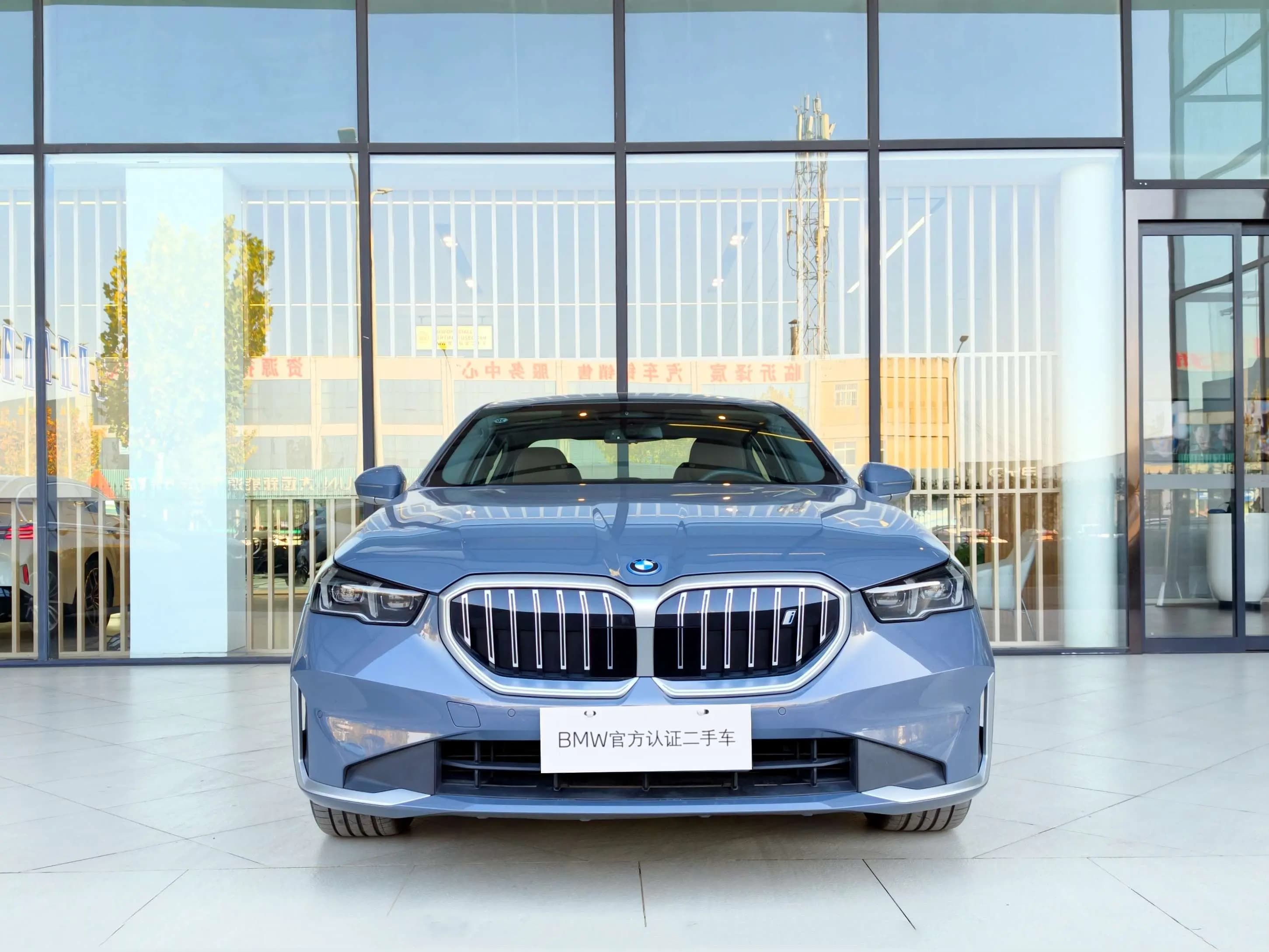BMW i5 2025 г. 9052 км. — фото 2