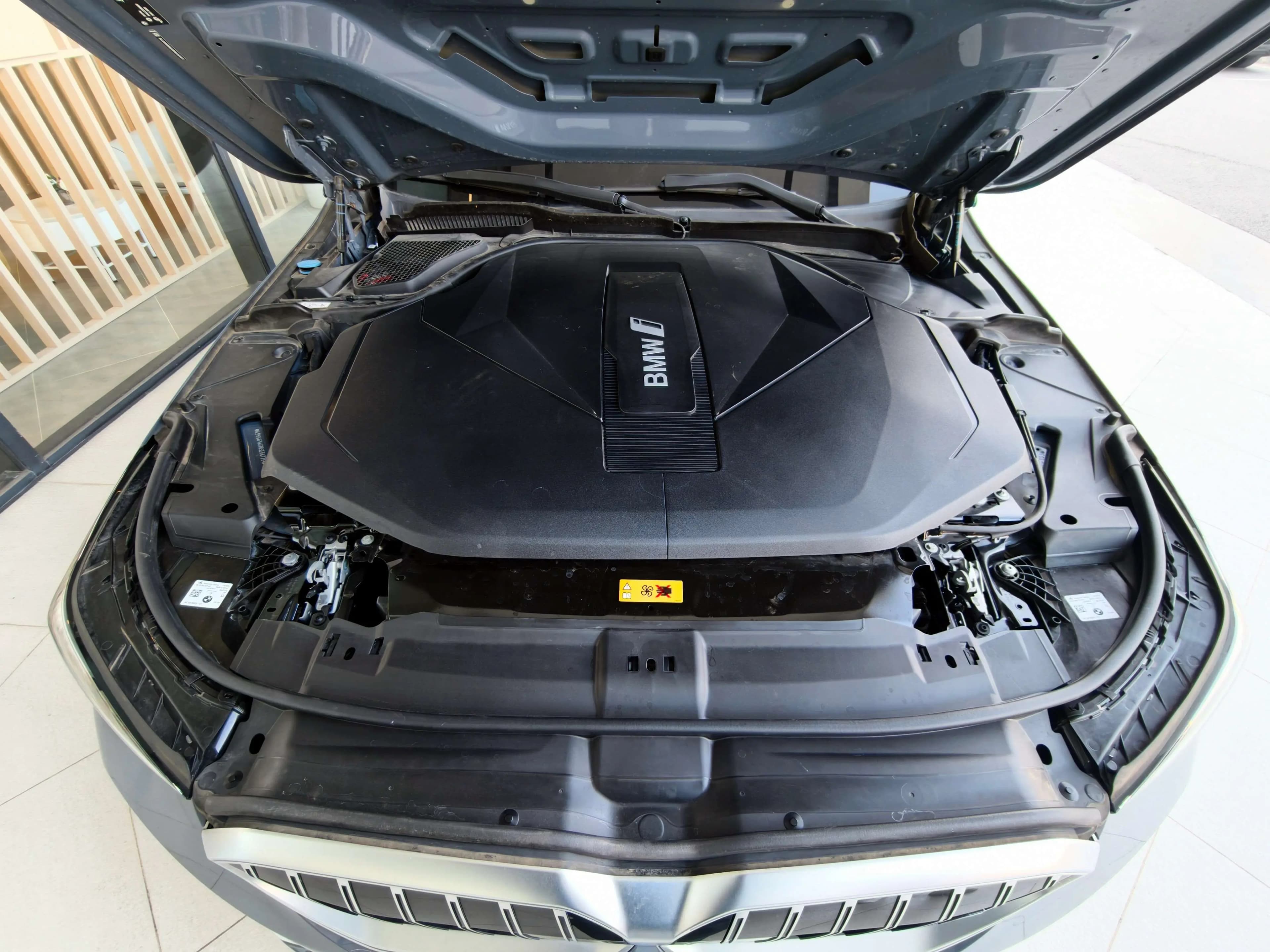 BMW i5 2025 г. 9052 км. — фото 4