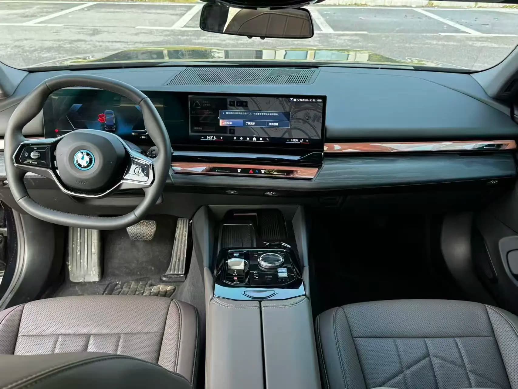 BMW i5 2025 г. 18051 км. — фото 6