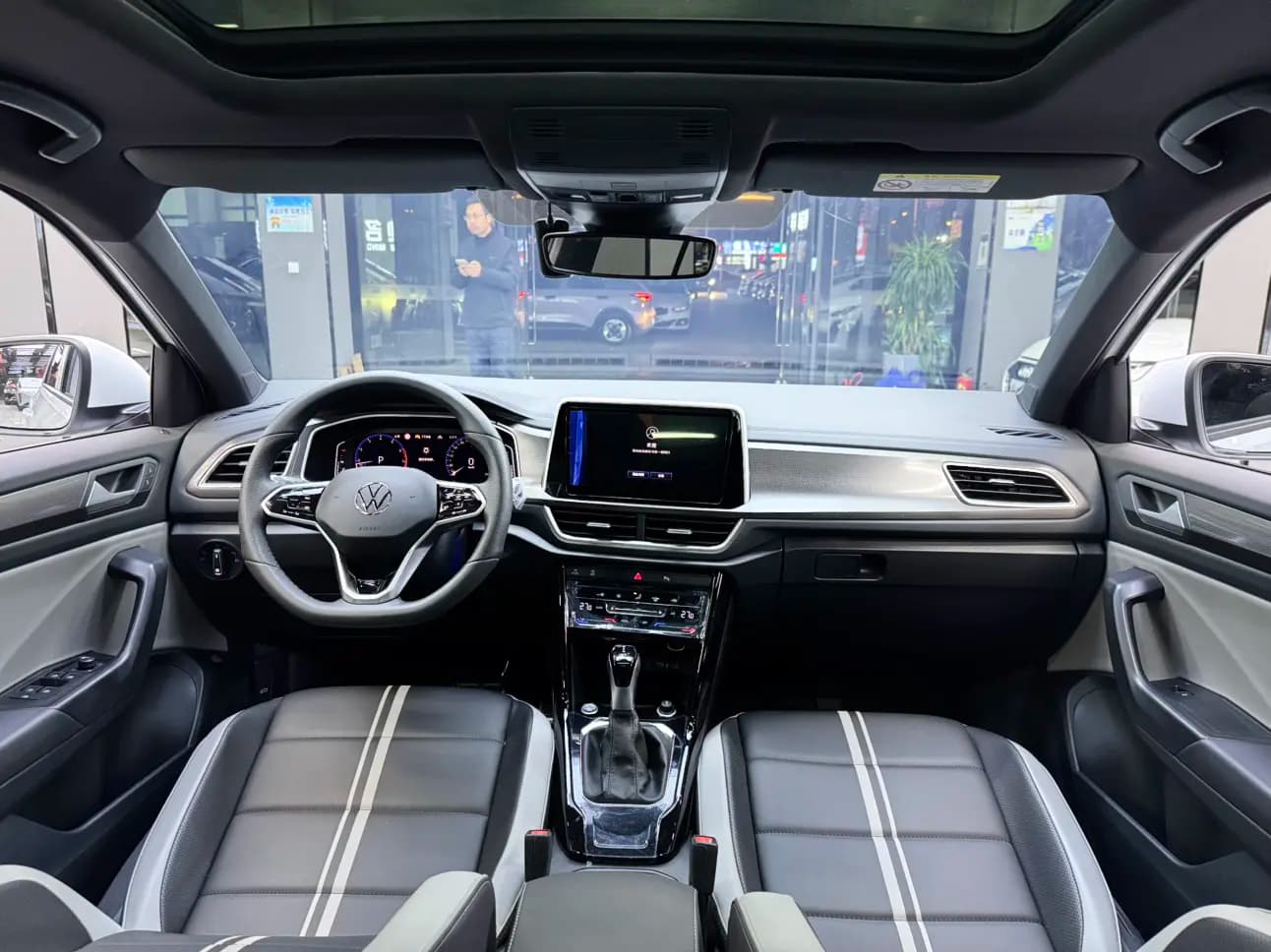 Volkswagen T-Roc 2024 г. 9107 км. — фото 5