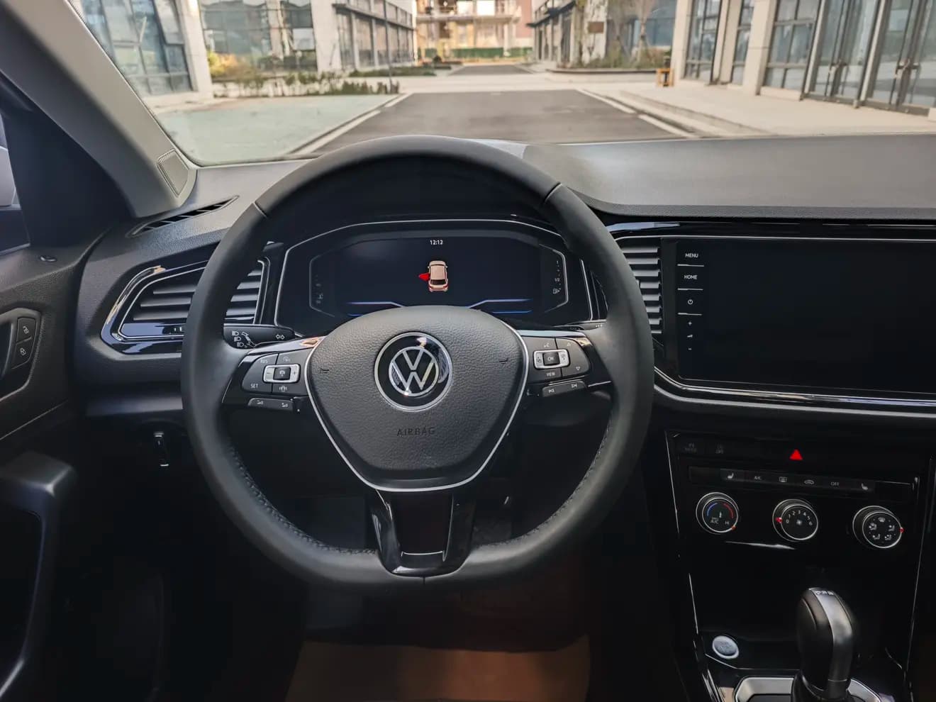 Volkswagen T-Roc 2022 г. 33106 км. — фото 14