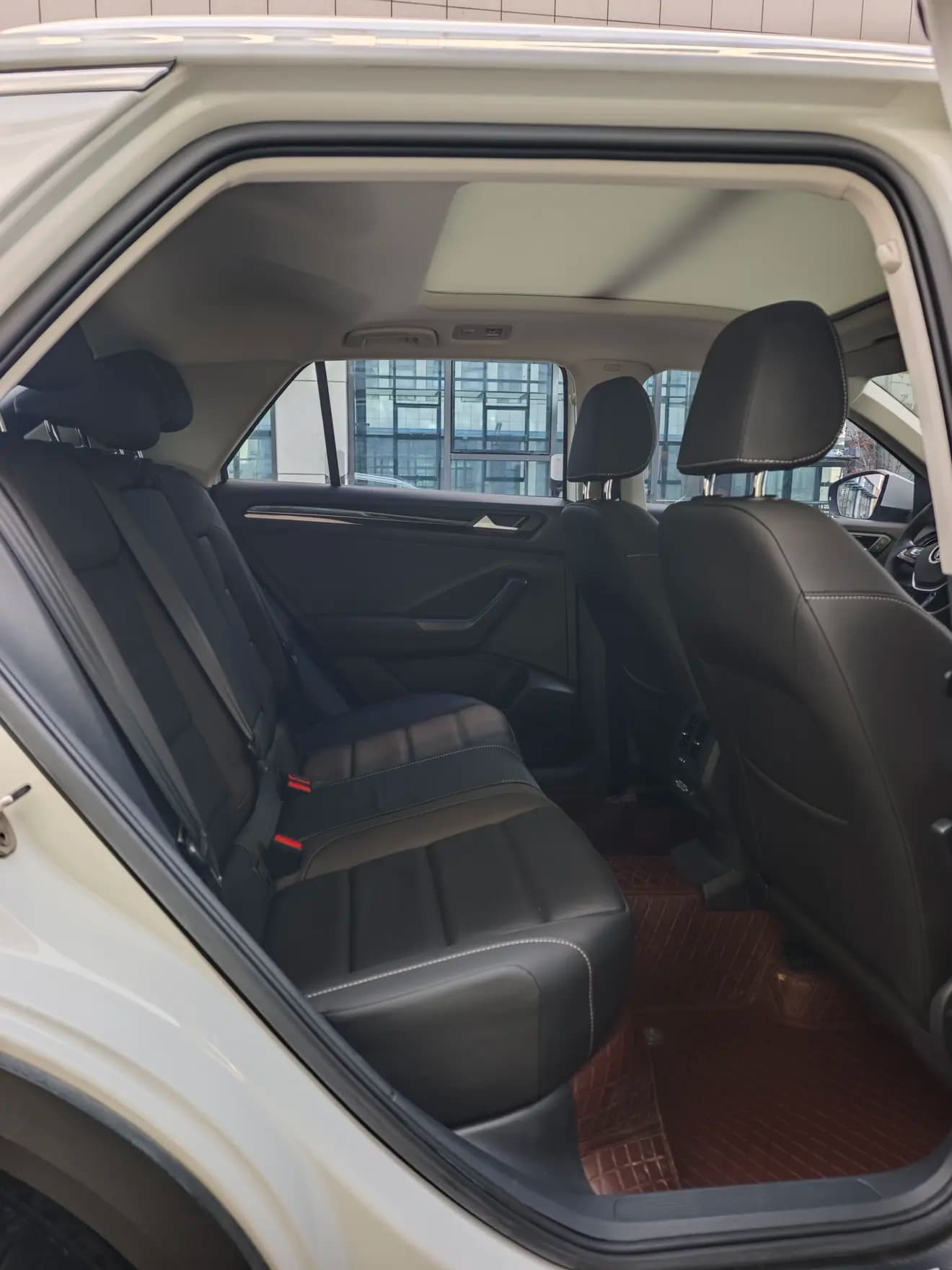 Volkswagen T-Roc 2022 г. 33106 км. — фото 20