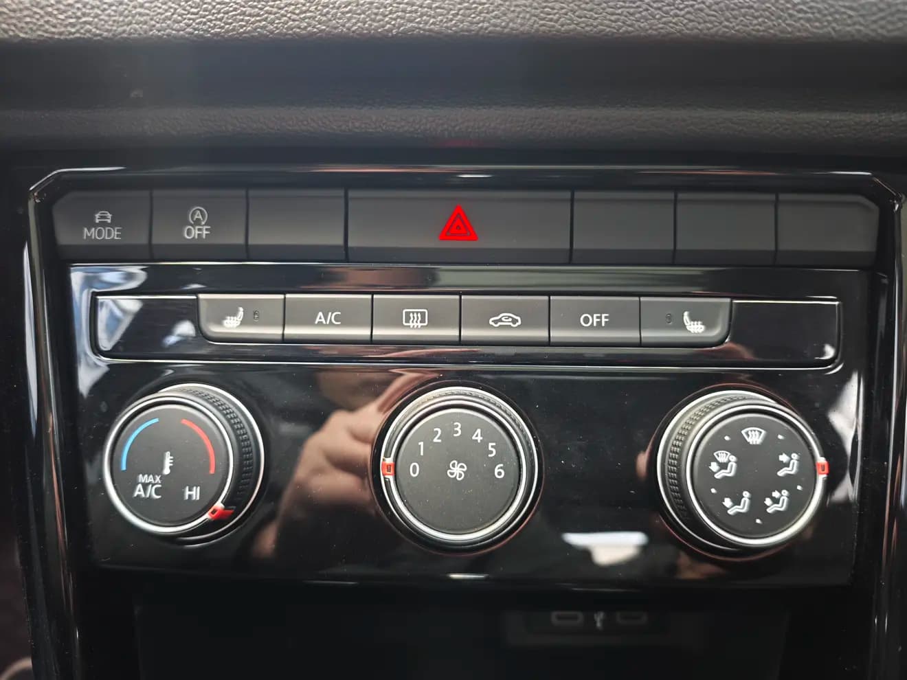 Volkswagen T-Roc 2022 г. 33106 км. — фото 10