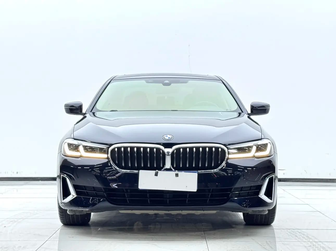 BMW 5 Series 2021 г. 64300 км. — фото 2