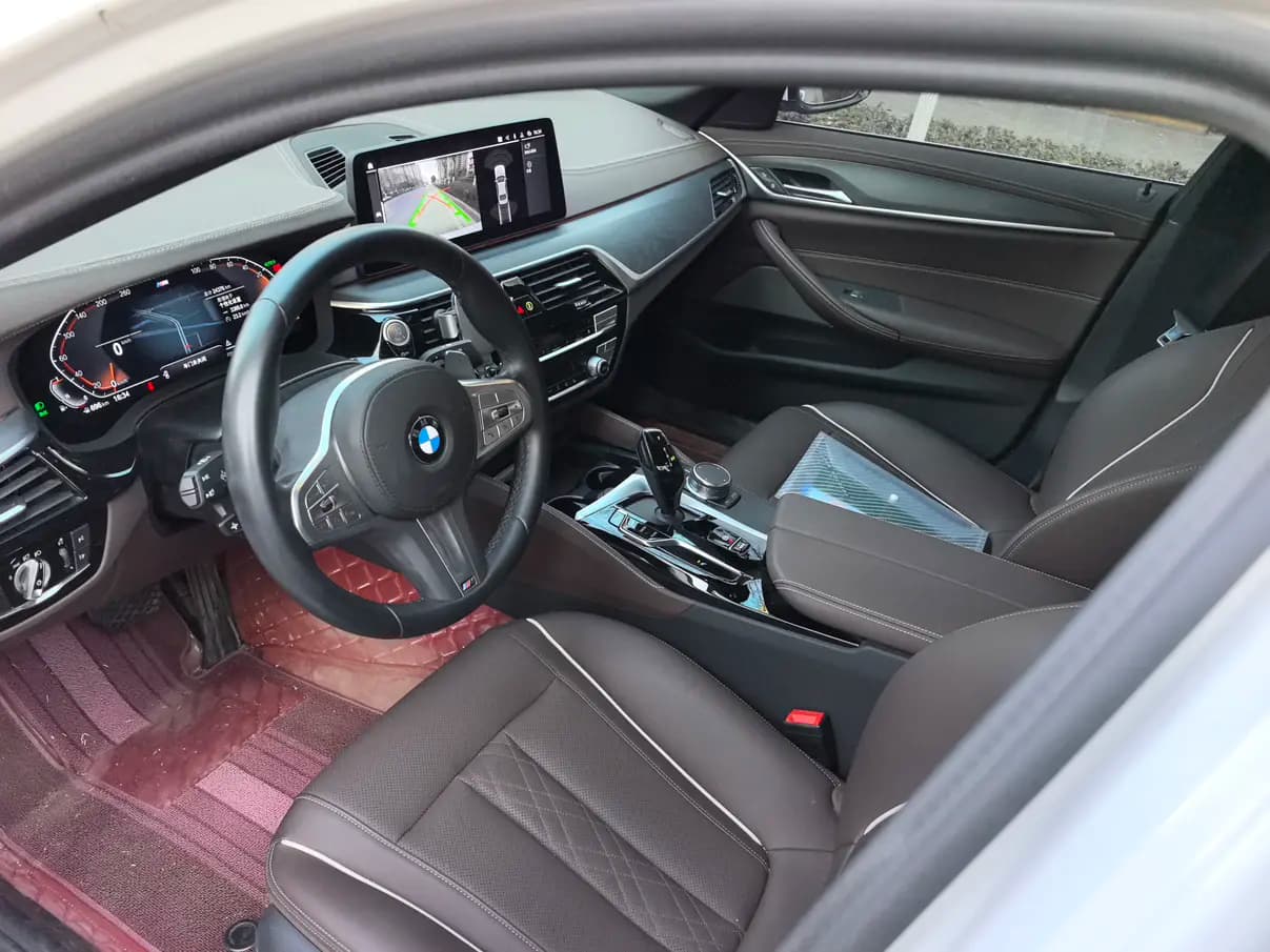 BMW 5 Series 2024 г. 24077 км. — фото 6