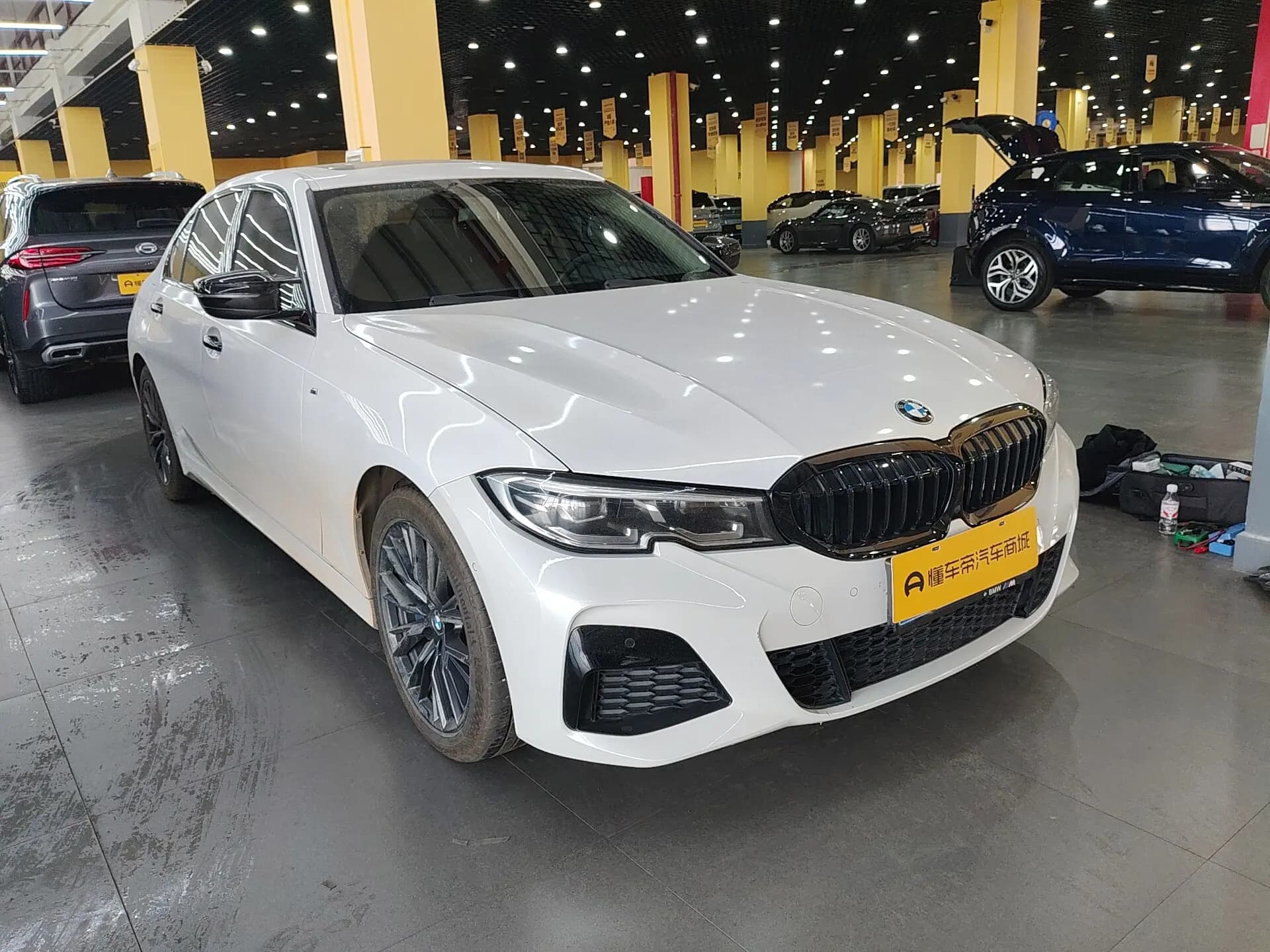 BMW 3 Series 2021 г. 57800 км. — фото 3