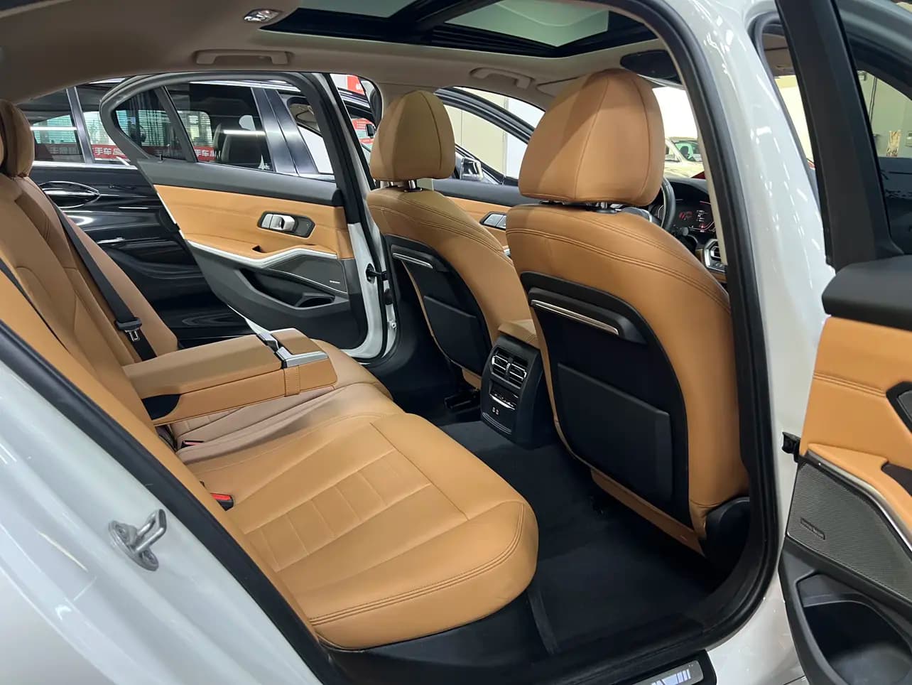 BMW X3 30i 2.0 xDrive Steptronic (249 л.с.) 2021 г. 34001 км — фото 17