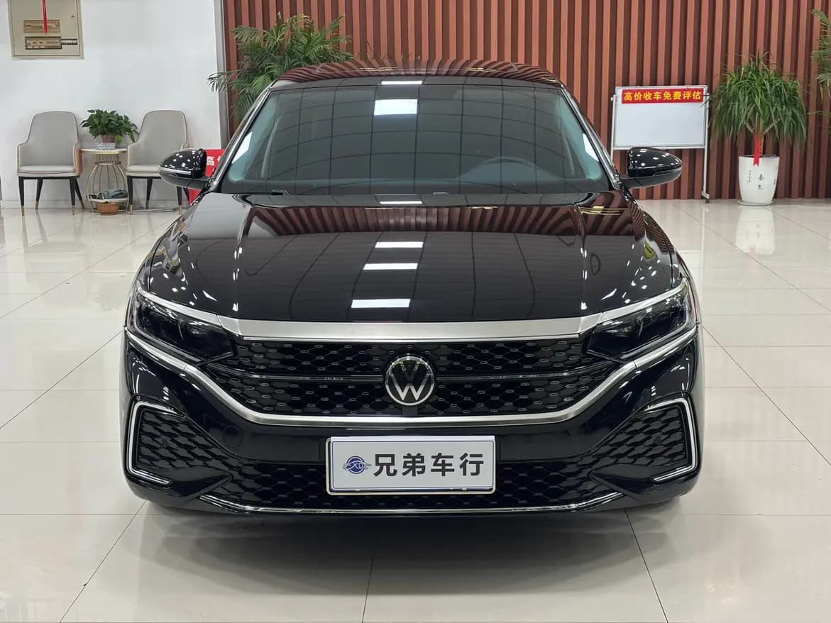 Volkswagen Passat 2023 г. 16350 км. — фото 2